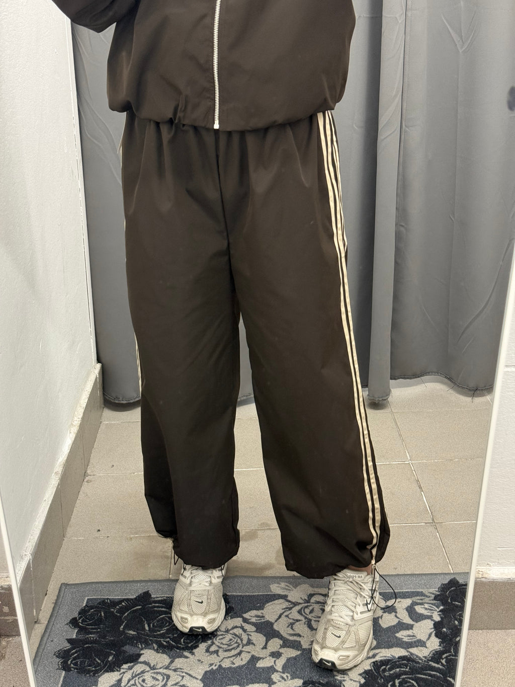 Set Coordinato Acetato Giacca E Pantaloni Con Coulisse Con Strisce Laterali FGD MODA