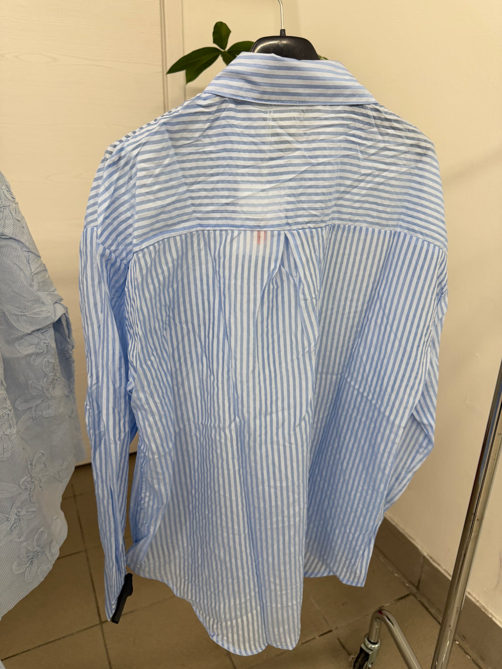 Camicia con scritta “LOVE” sul taschino FGD MODA