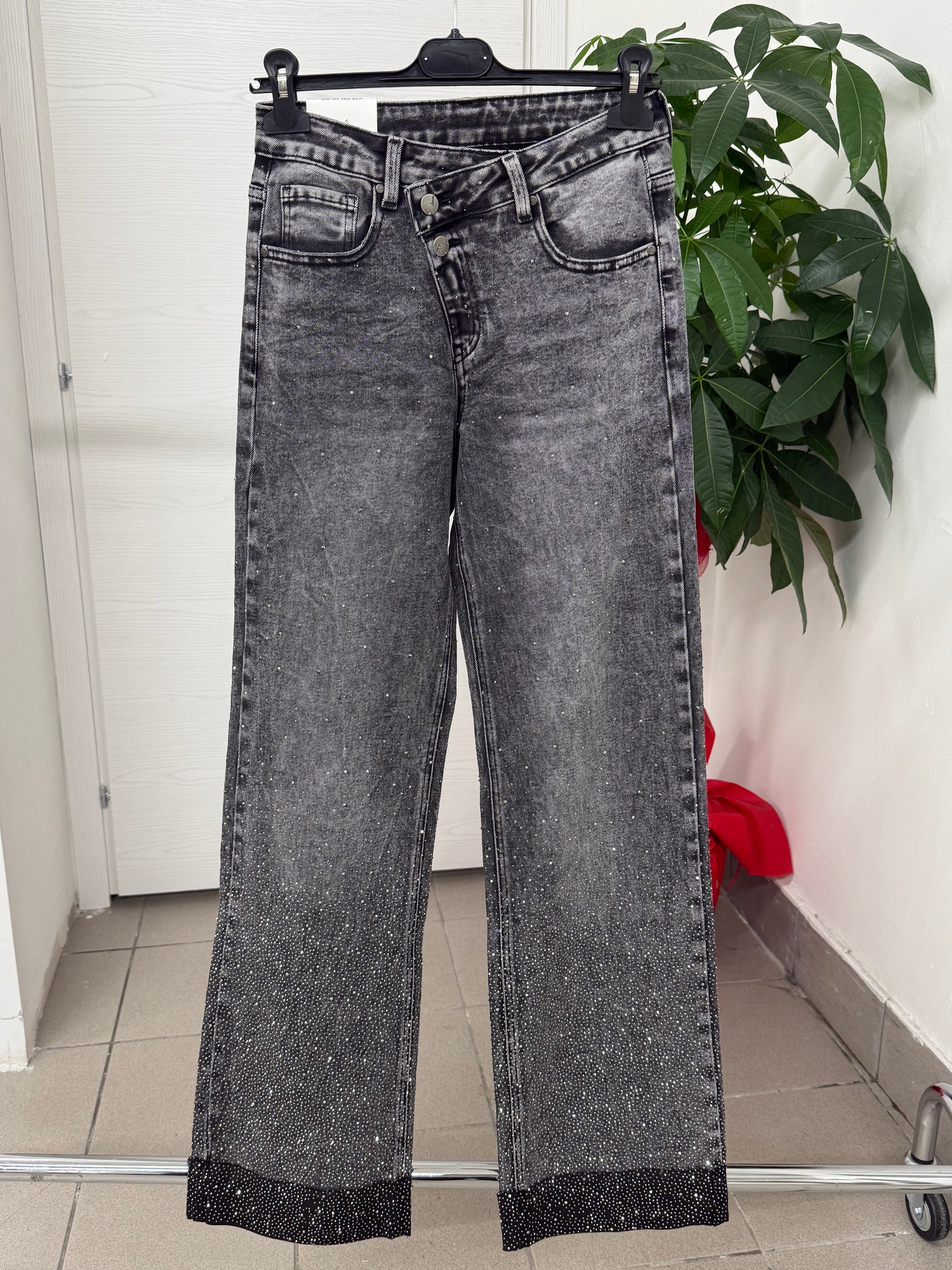 Jeans a palazzo brillantinato con risvolto con doppia abbottonatura FGD MODA