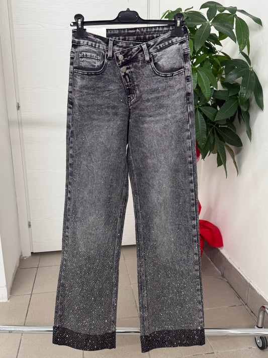 Jeans a palazzo brillantinato con risvolto con doppia abbottonatura FGD MODA