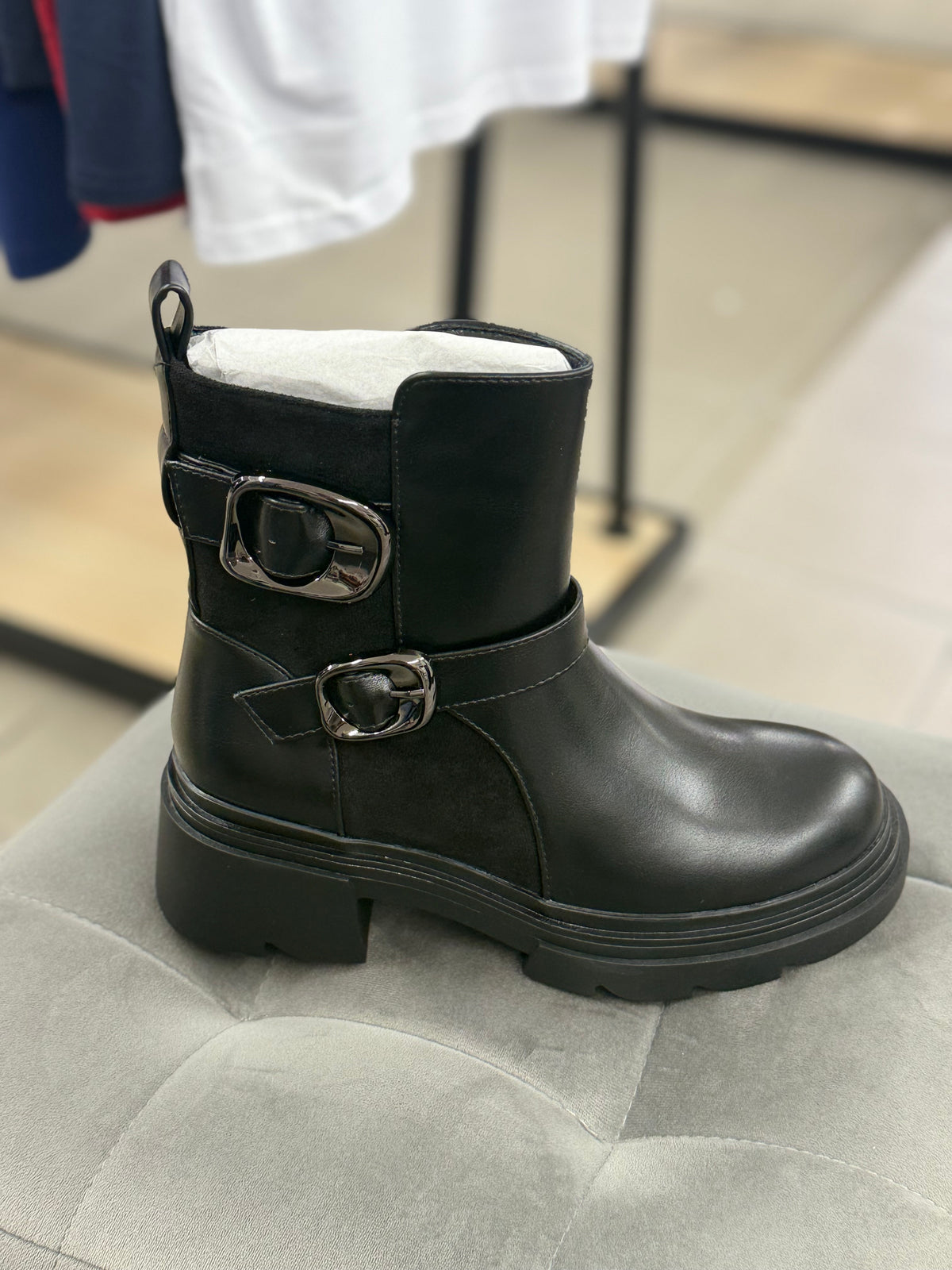 Stivaletti In Ecopelle E Camoscio Con Fibbie MS2163 FGD MODA