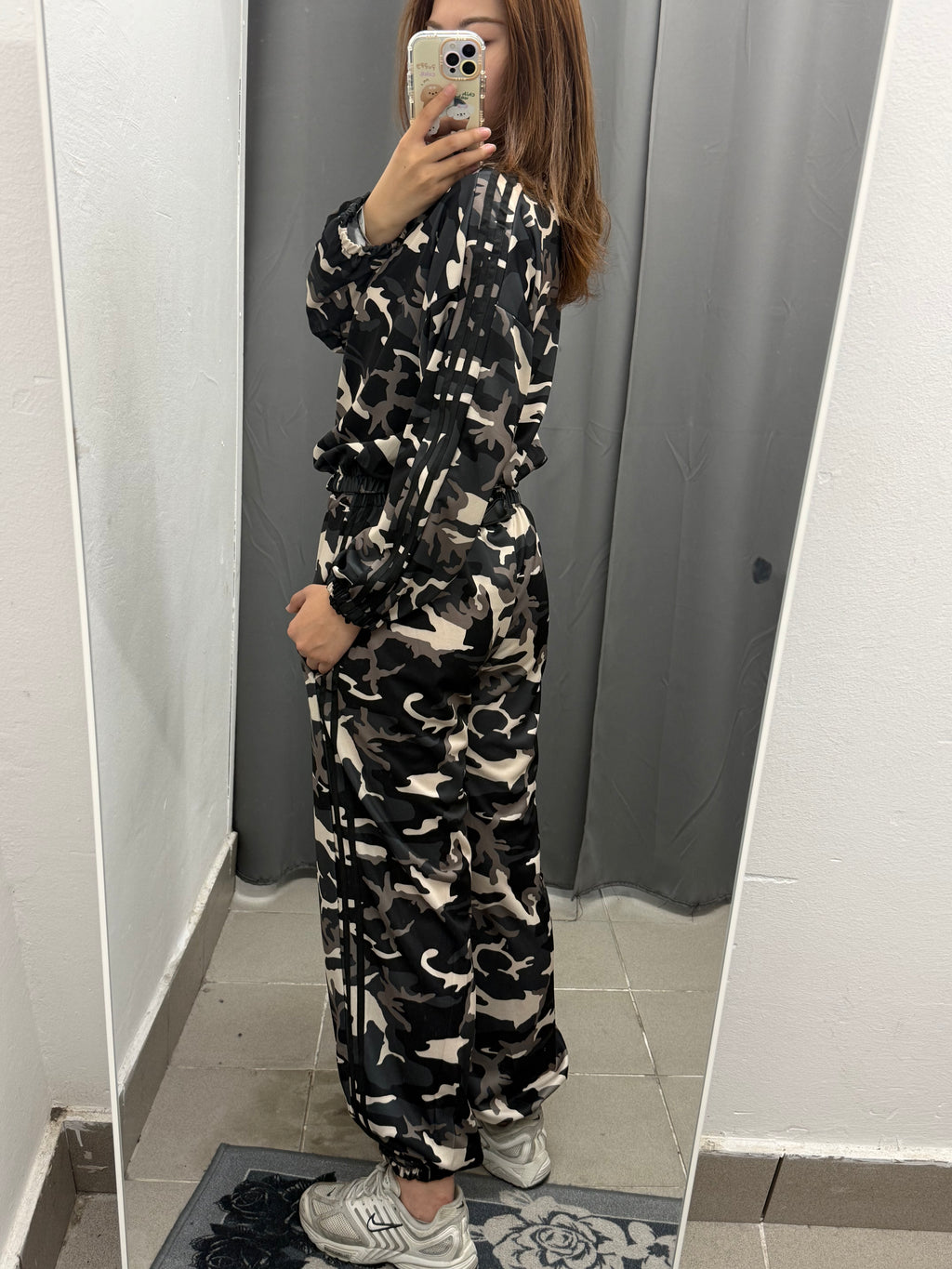 Set Coordinato Militare Felpa Con Zip E Pantaloni Con Polsini Con Strisce Laterali FGD MODA