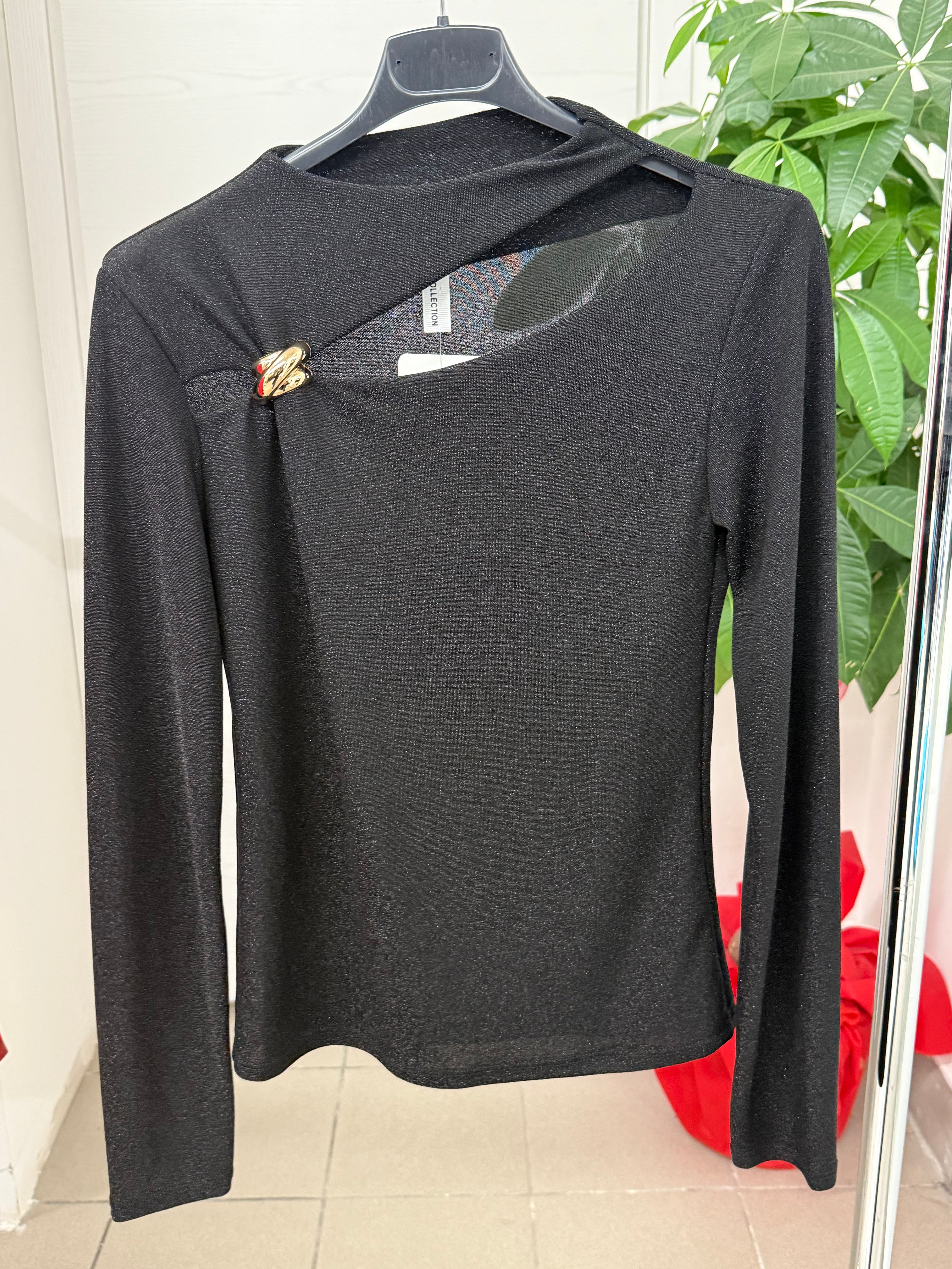 Maglietta brillantinata con gioiello FGD MODA