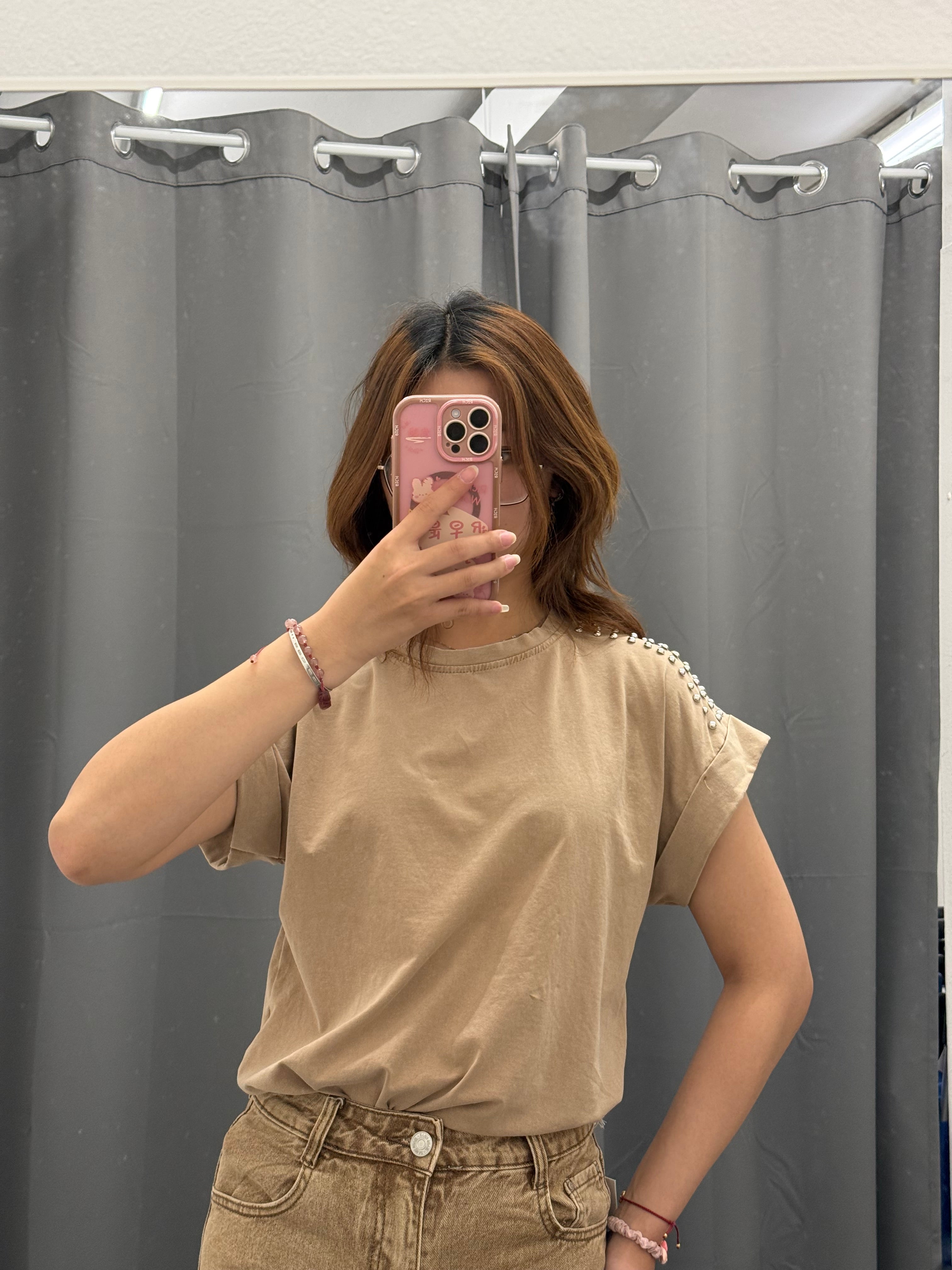 T-shirt in Cotone con Borchie sulle Spalle FGD MODA