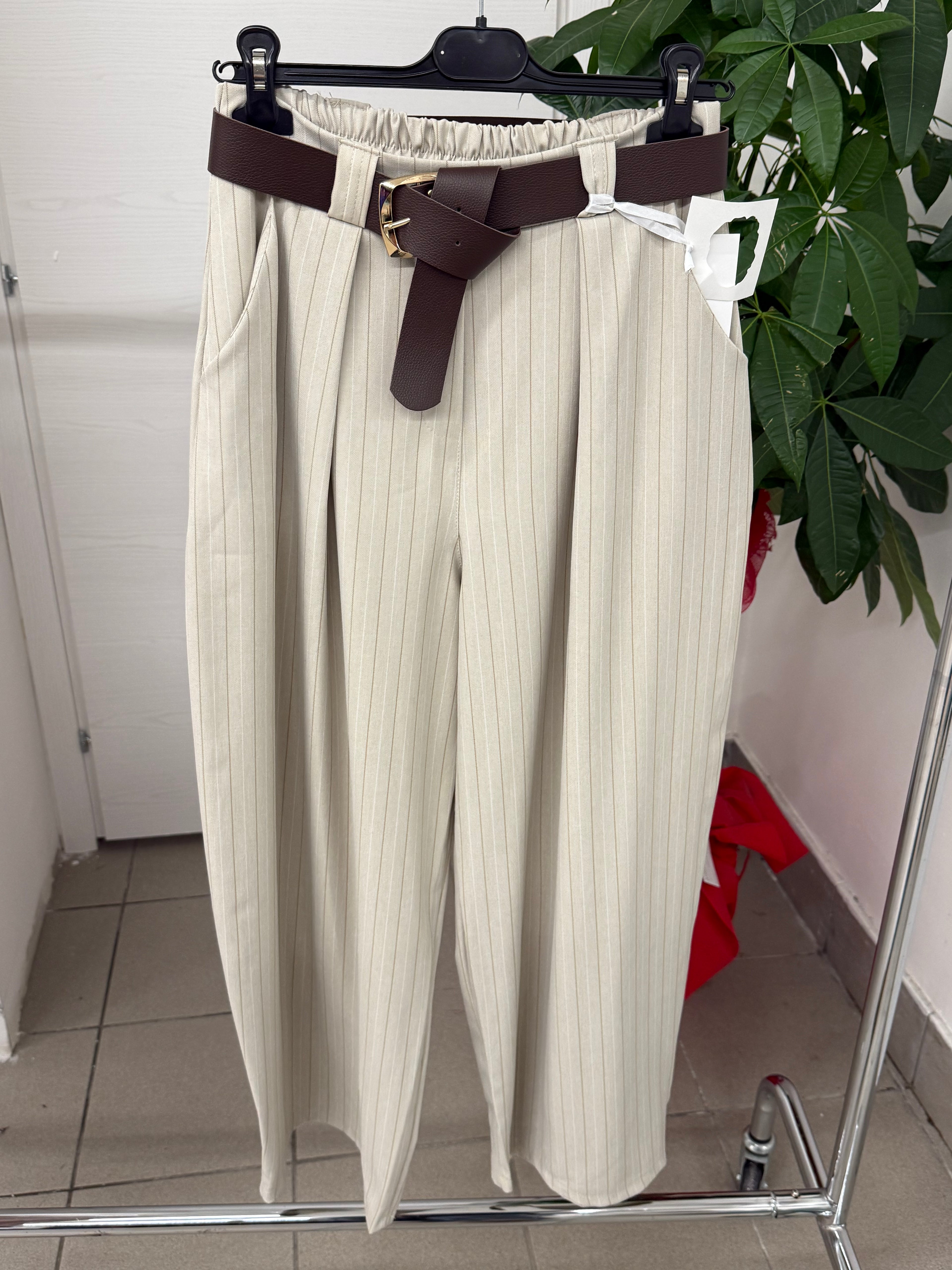 Pantaloni a palloncino a righe con cinta