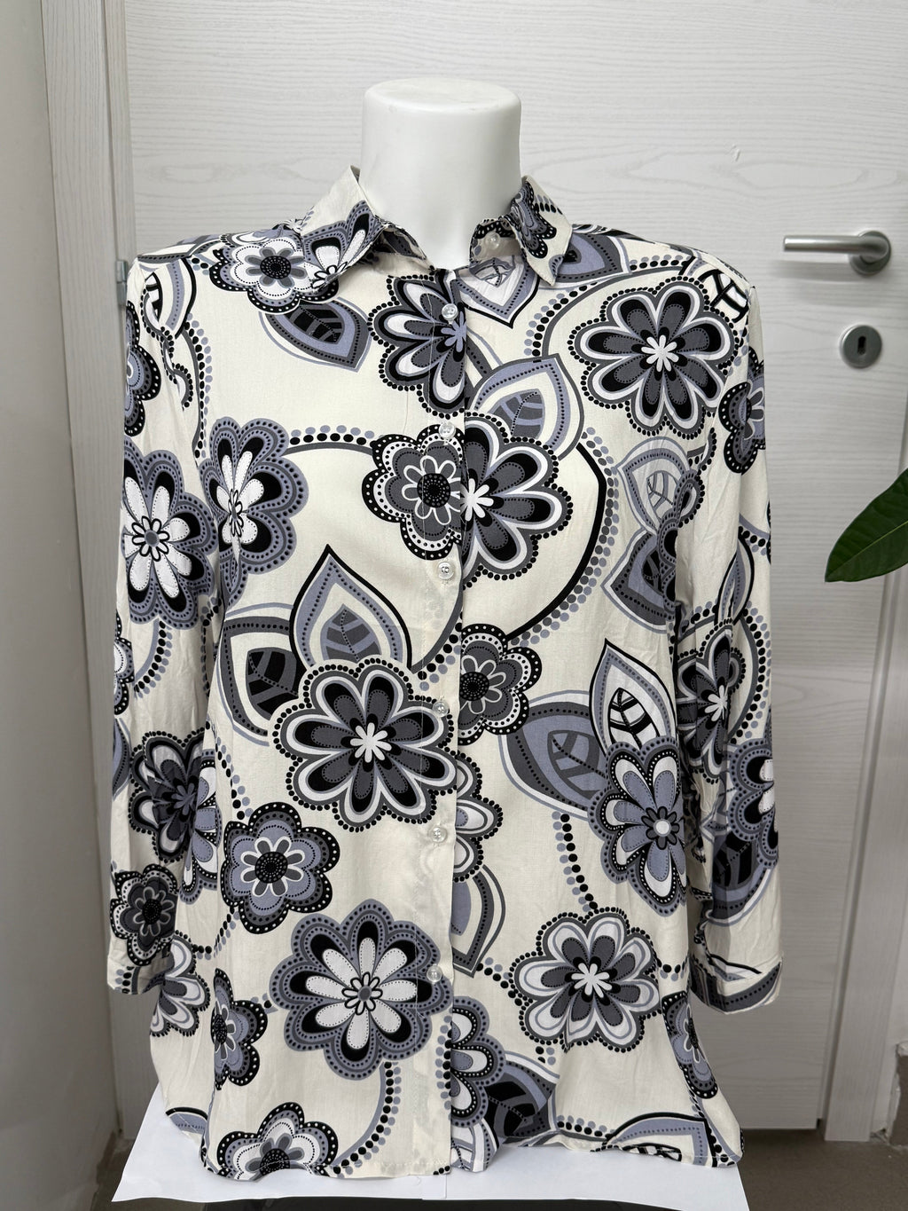 Blusa fiorata FGD MODA