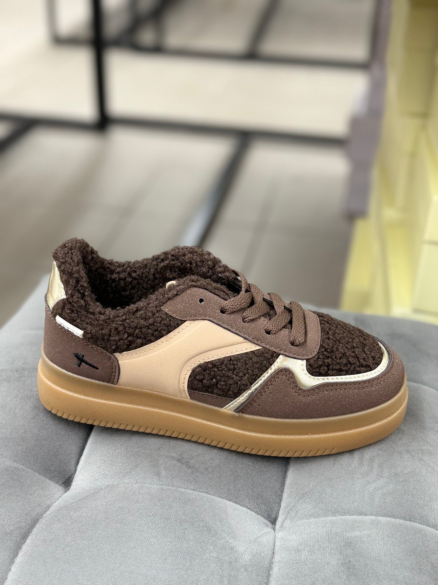 Sneakers con pelliccia Teddy