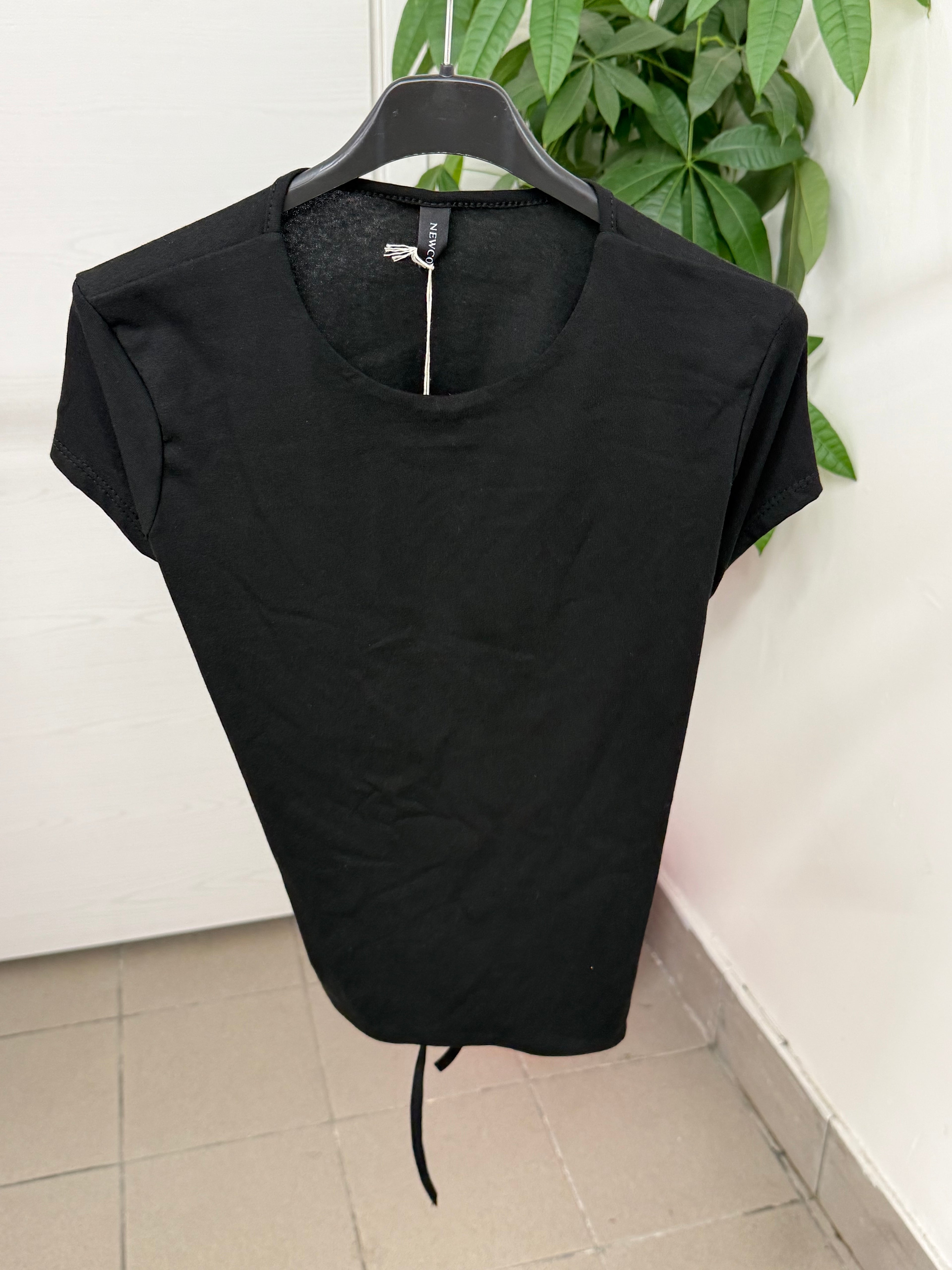 T-shirt in cotone con lacci sul retro FGD MODA