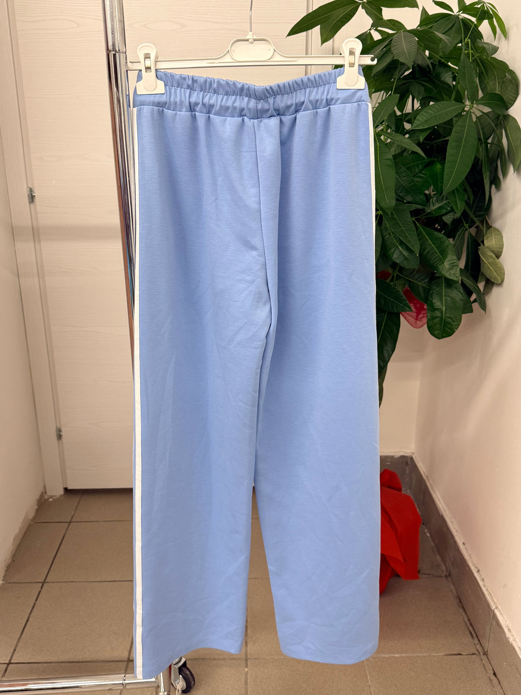 Pantaloni tuta a palazzo con striscia laterale FGD MODA