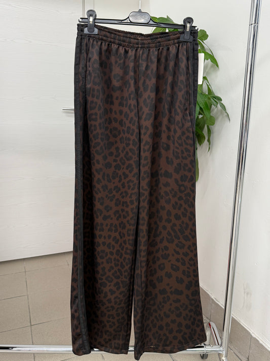 Pantaloni a palazzo leopardato con strisce laterali con tasche FGD MODA