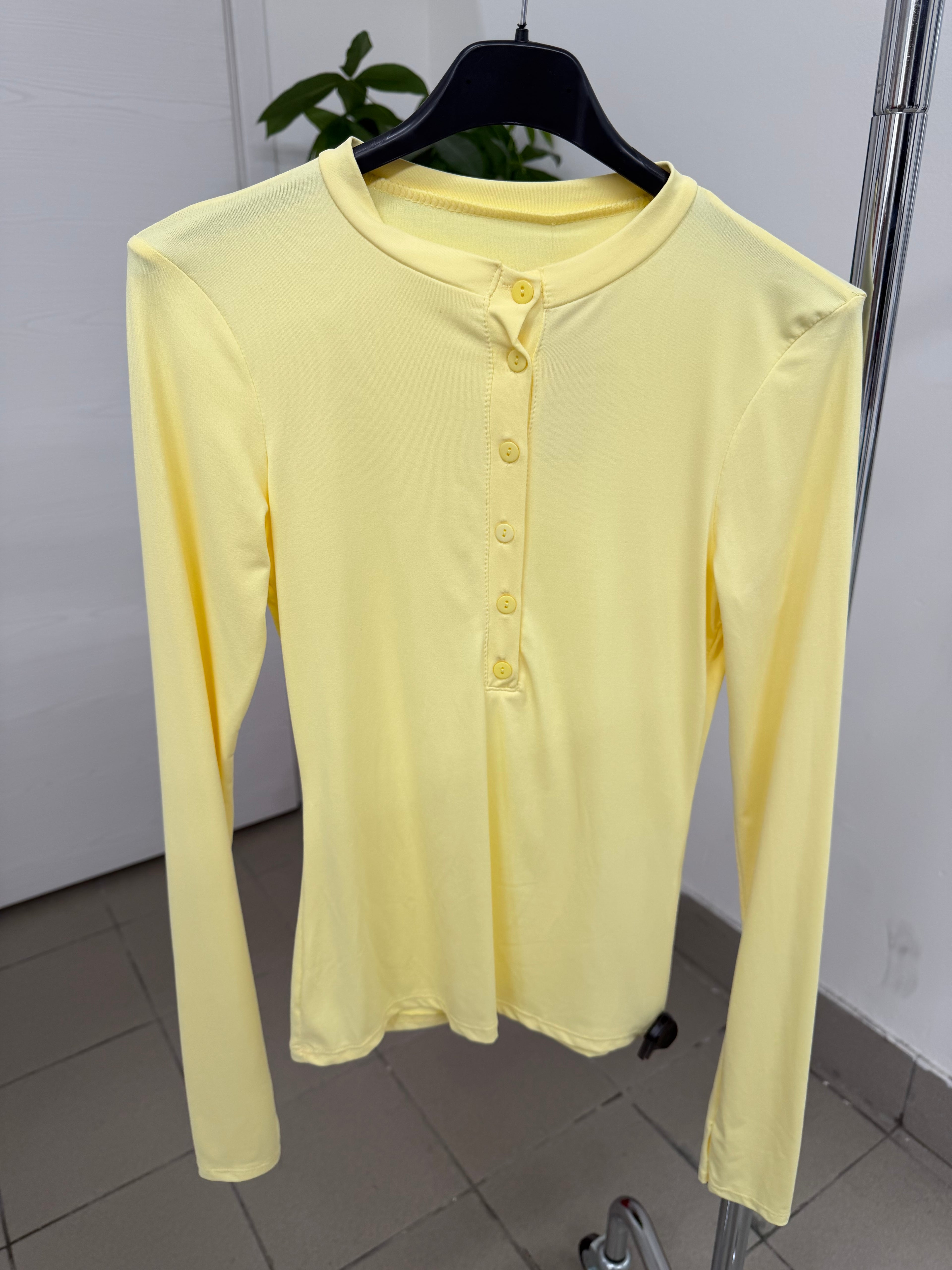Magliettina in lycra con bottoni FGD MODA