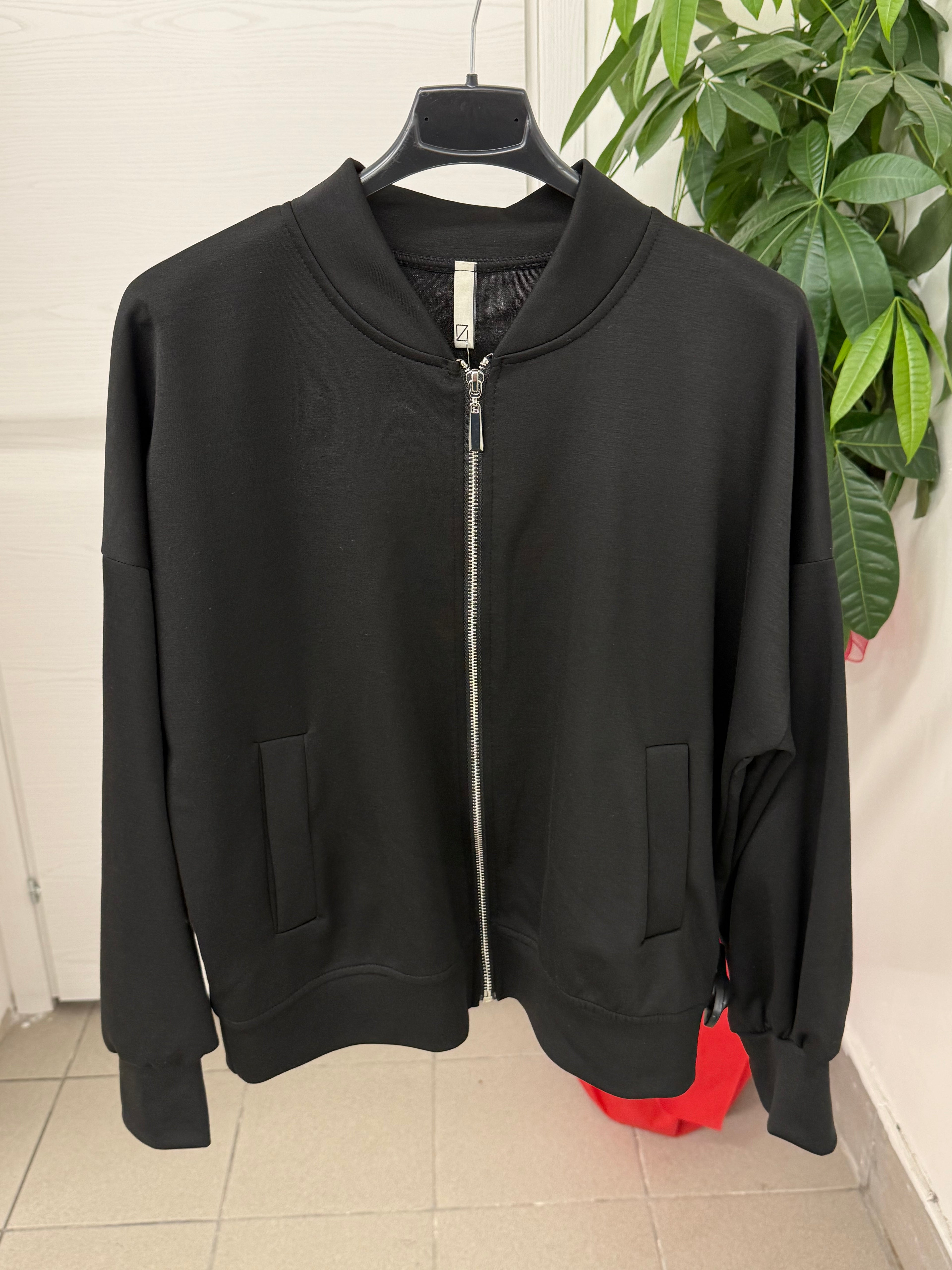 Felpa over fit con chiusura a zip e tasche FGD MODA