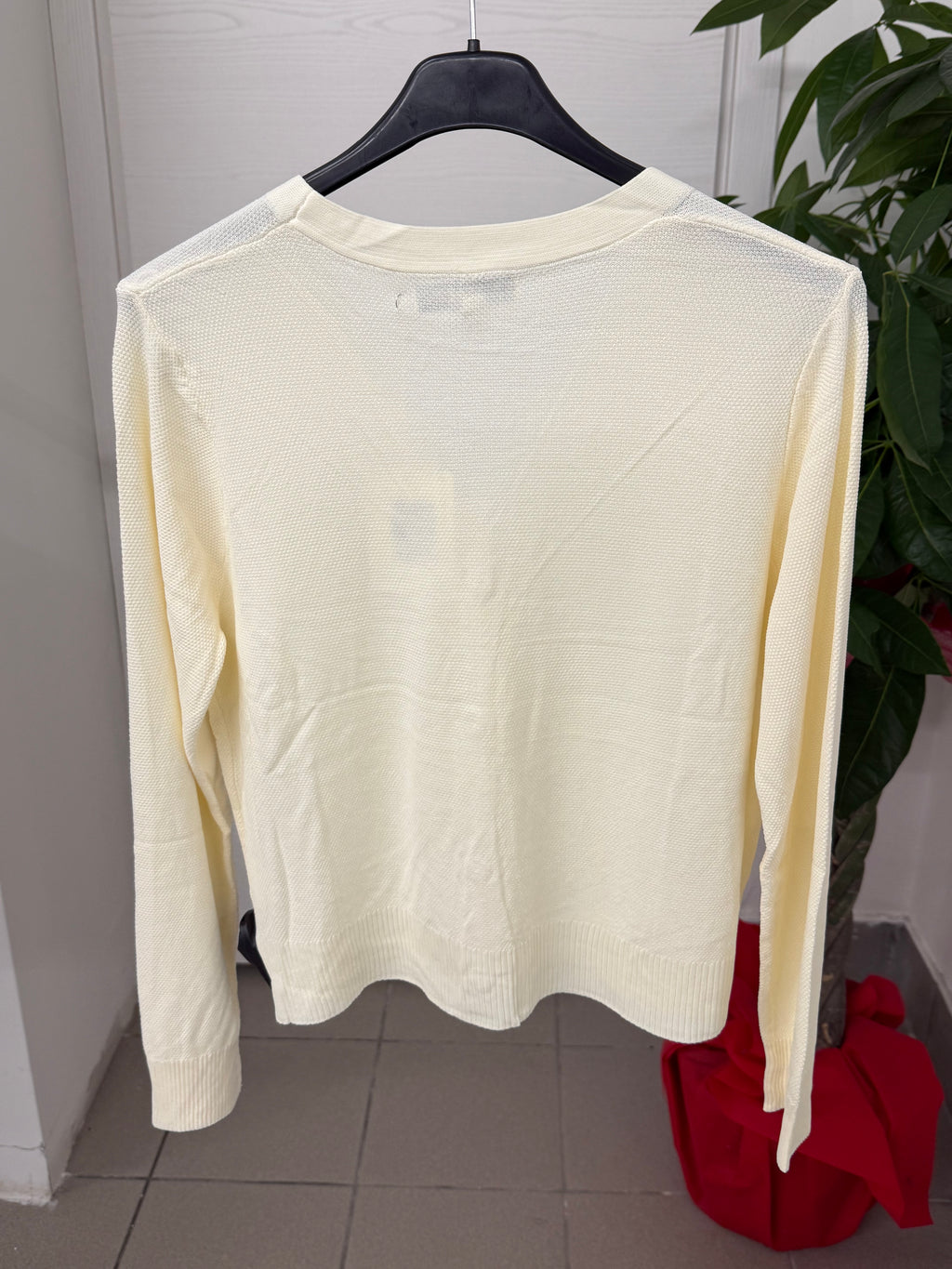 Cardigan con chiusura a bottoni