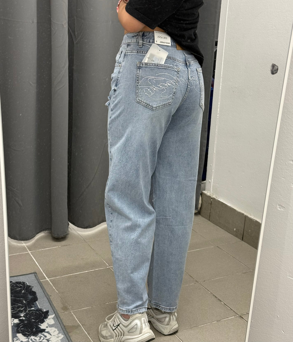 Jeans baggy con scritta sul retro FGD MODA
