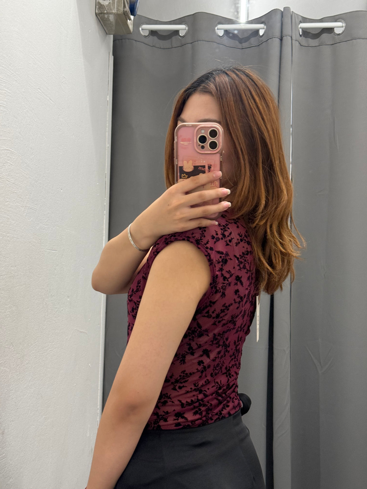 Top Semitrasparente Con Stampe Fiorate In Velluto Con Arricciatura Laterale FGD MODA