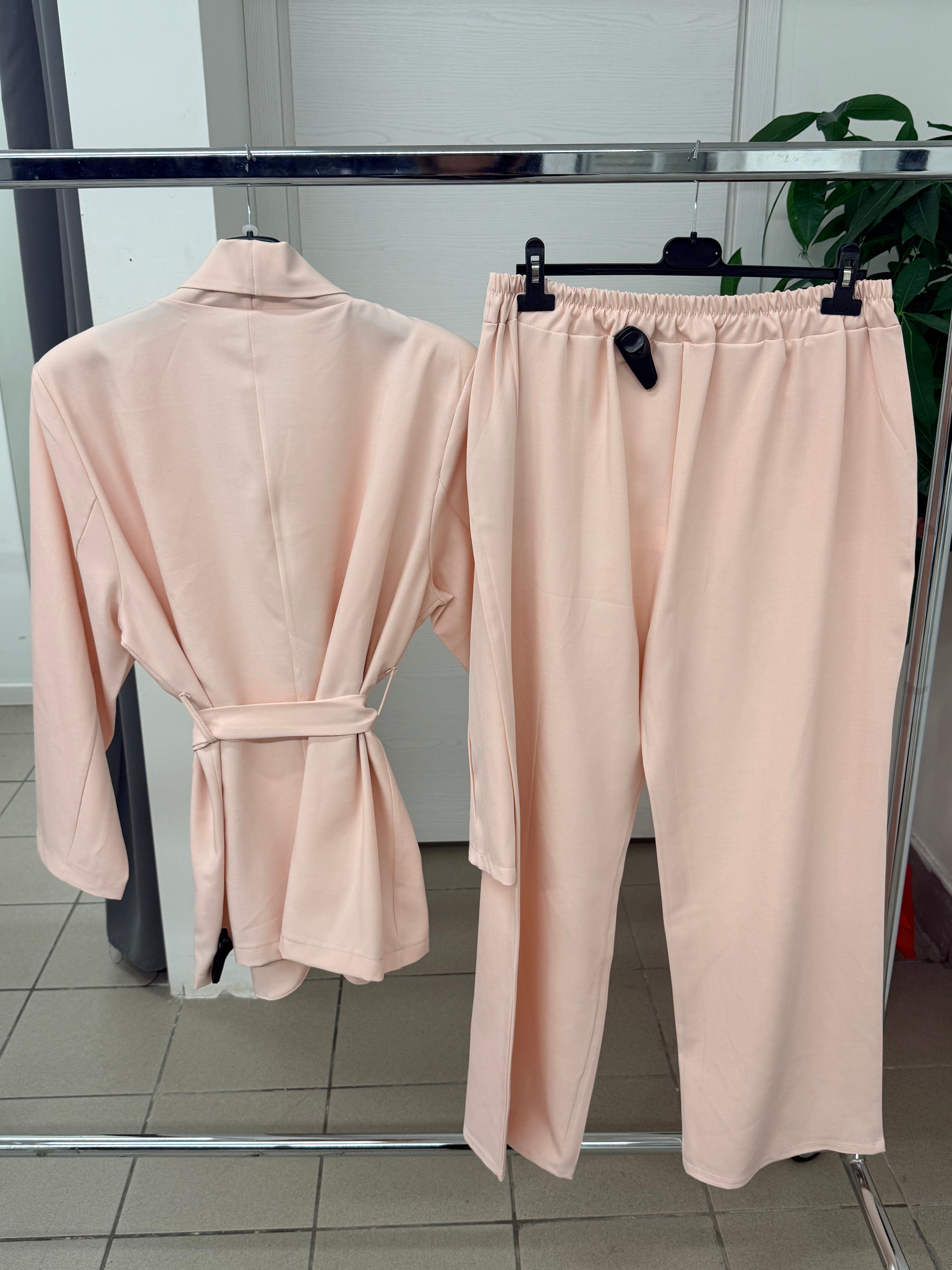 Set coordinato Blazer con cinta e Pantaloni a palazzo per taglie curvy FGD MODA