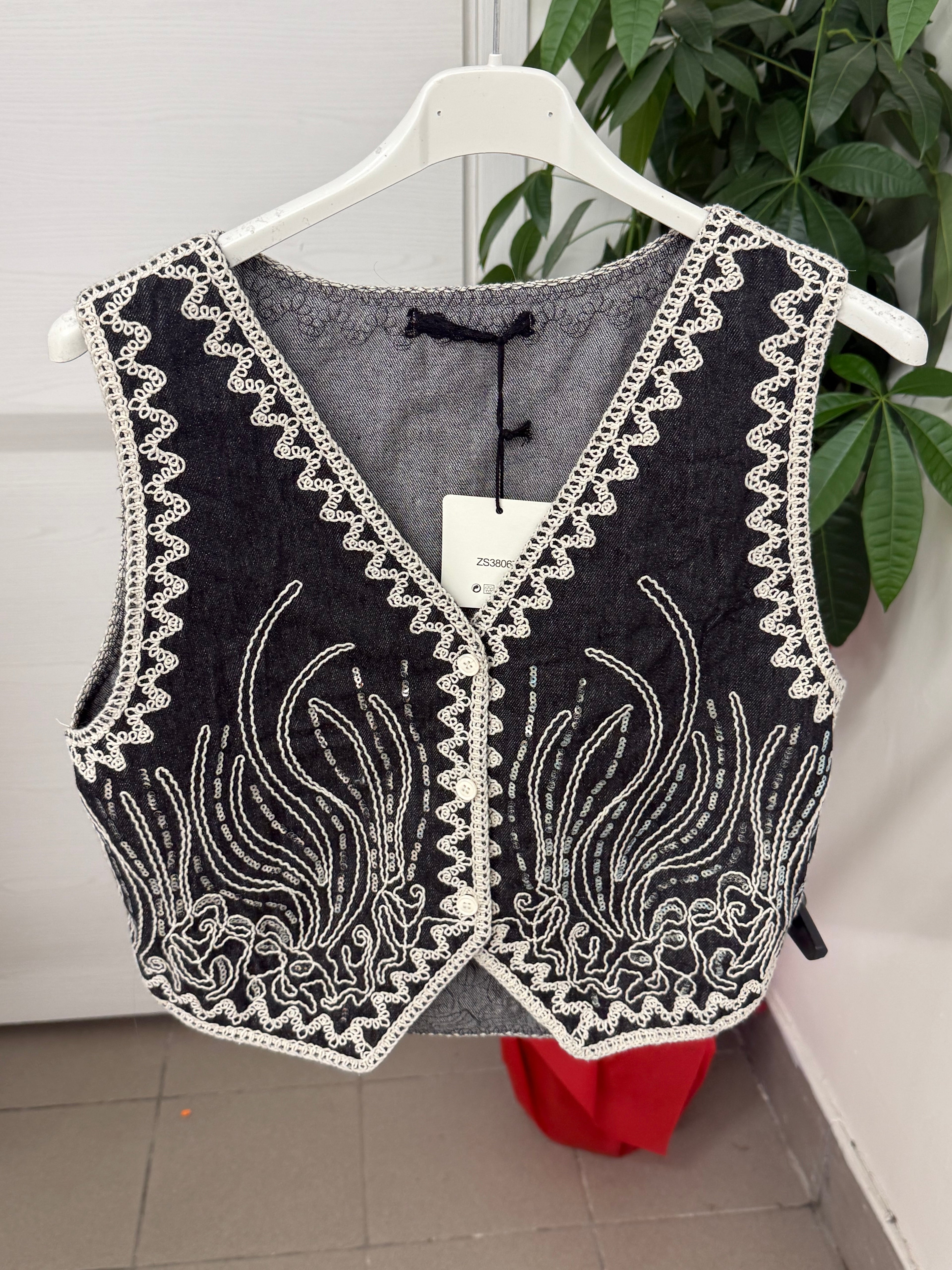 Gilet in cotone con ricami e paillettes FGD MODA