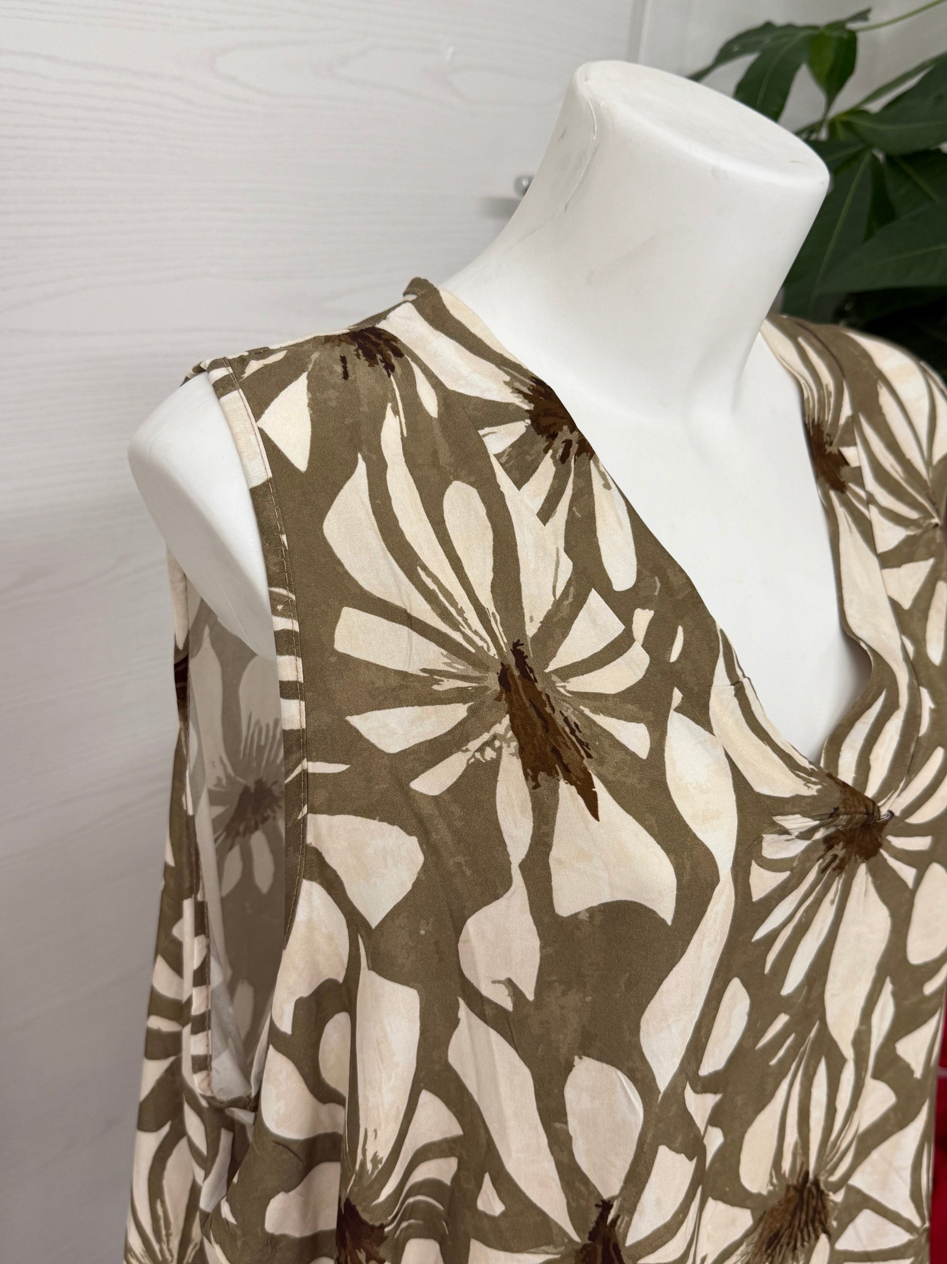 Canotta con fiori FGD MODA