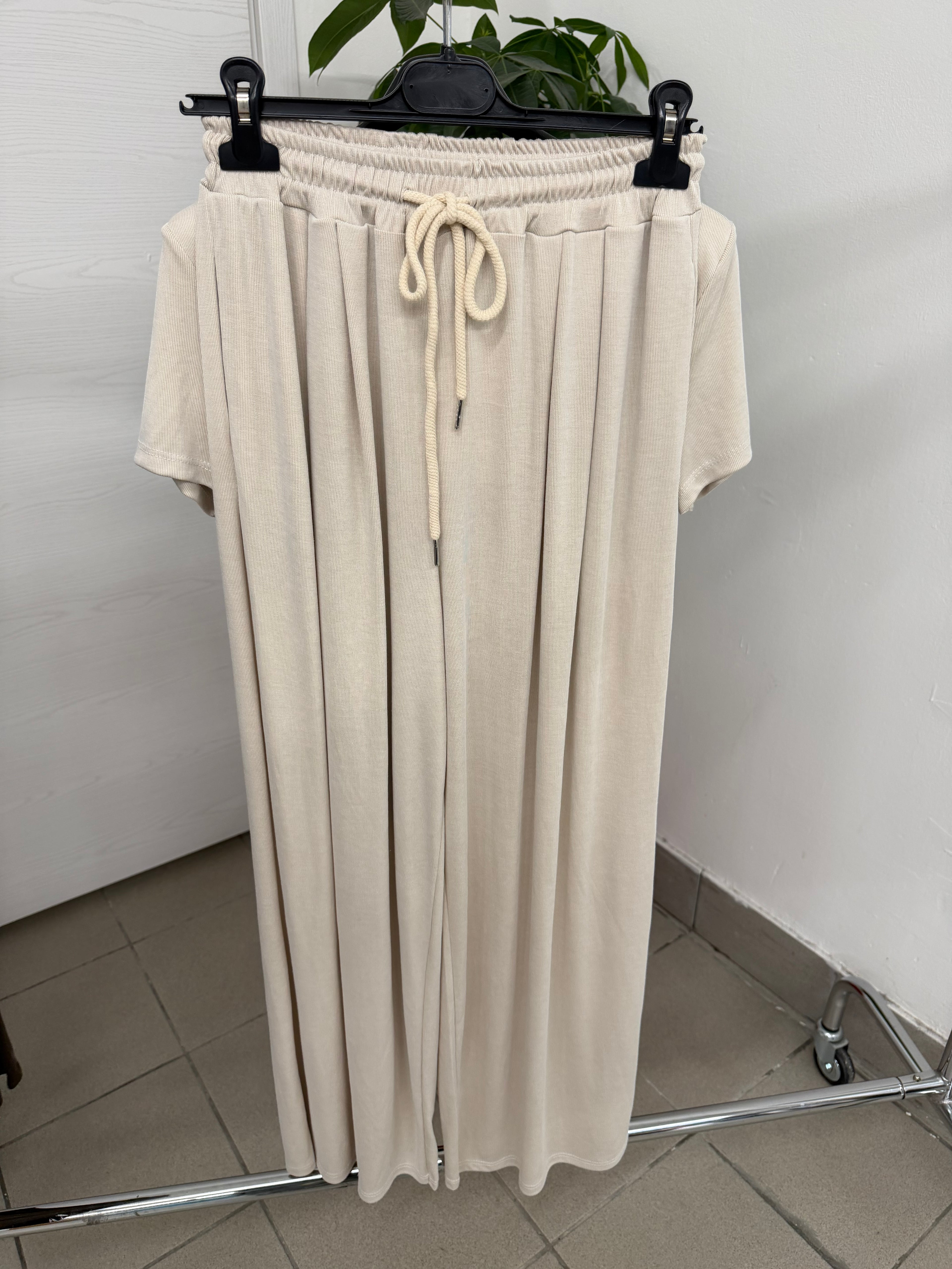 Set coordinato t-shirt e pantalone FGD MODA