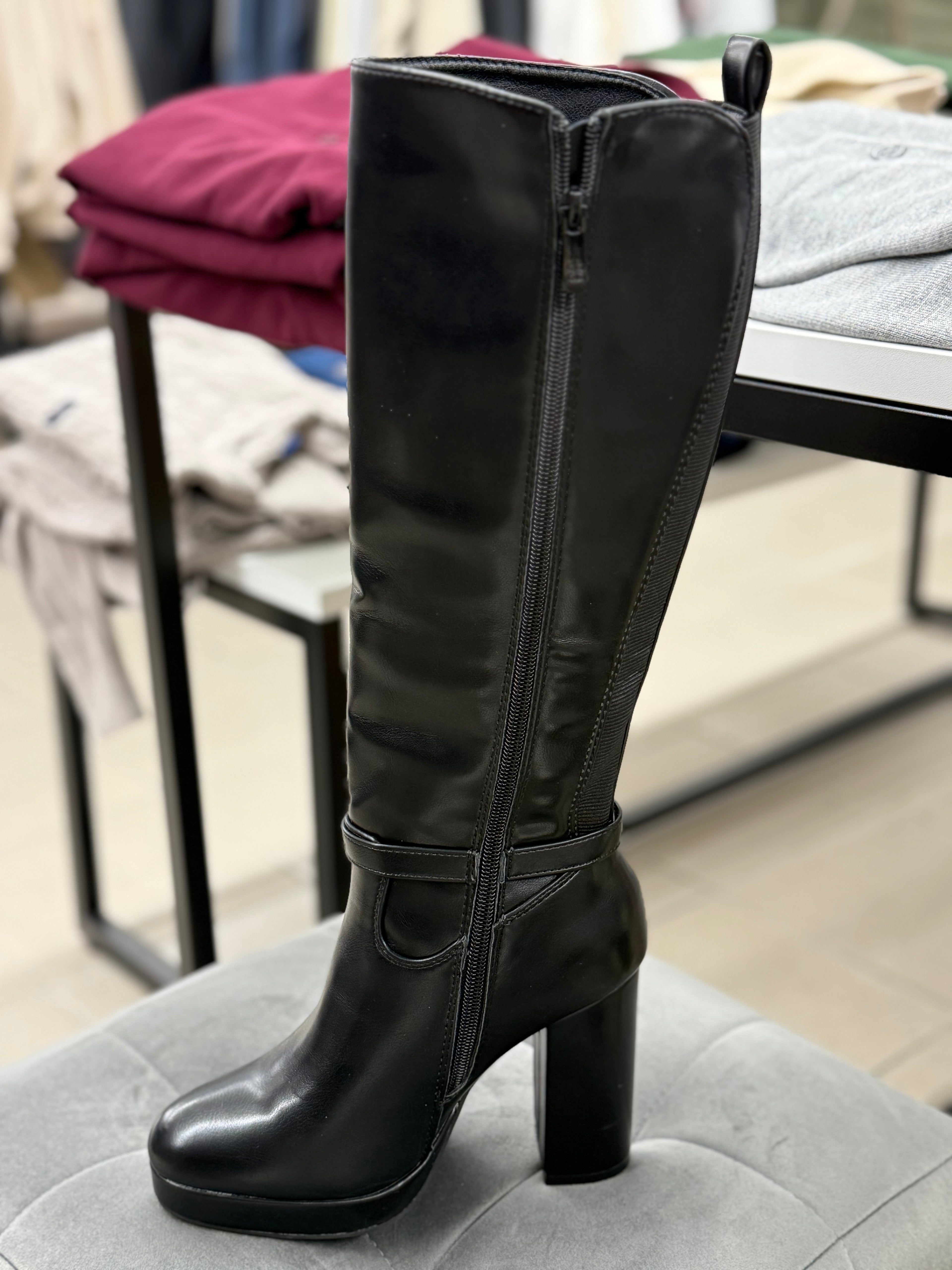 Stivali in ecopelle alti con gioiello tacco 12cm FGD MODA