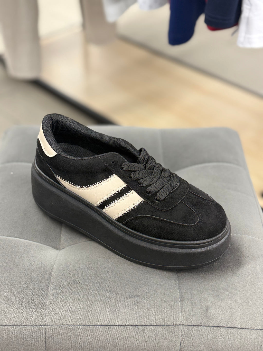 Sneakers In Camoscio Con Platform A253 FGD MODA