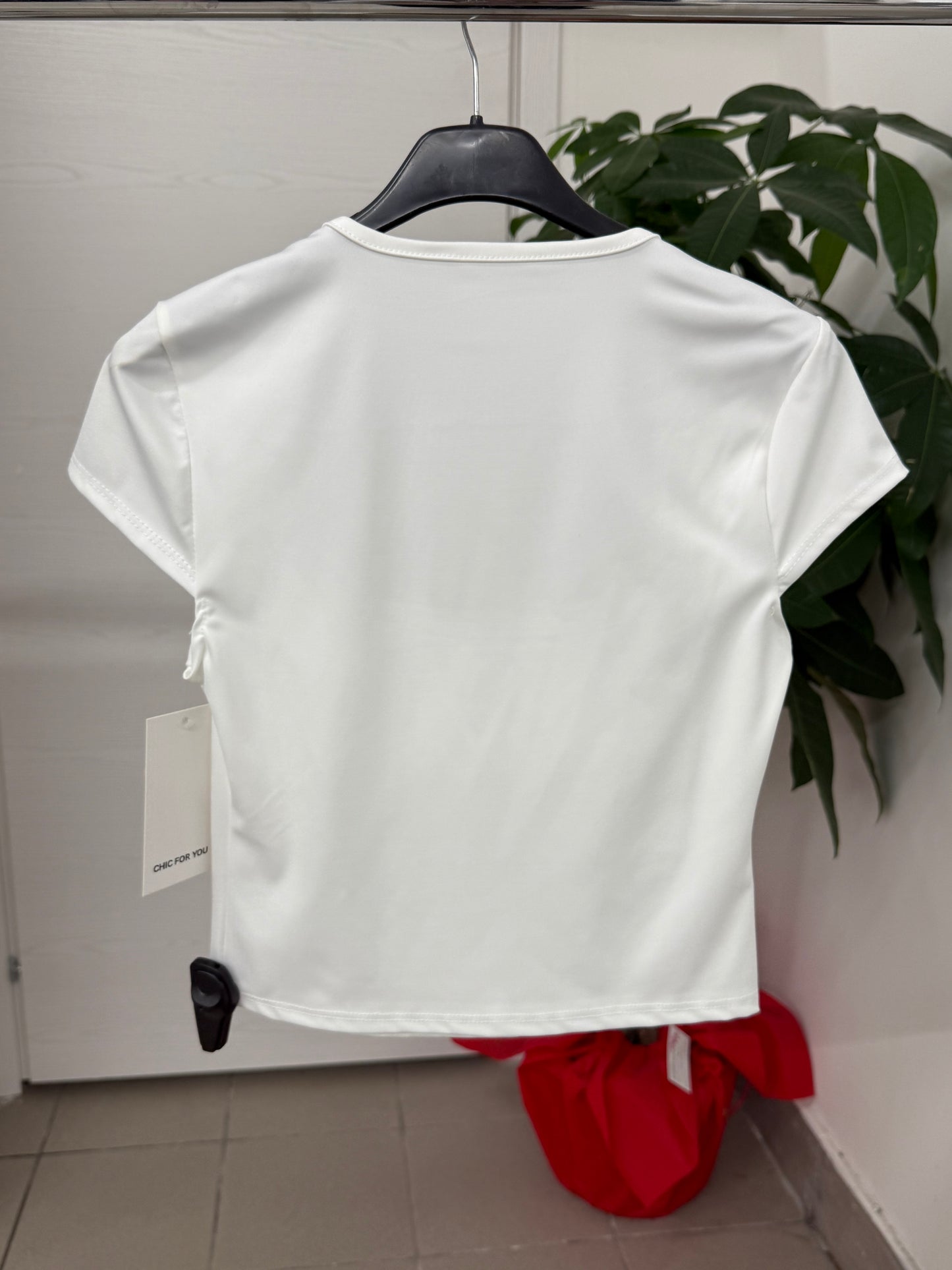 Crop top a maniche corte con scollo squadrato