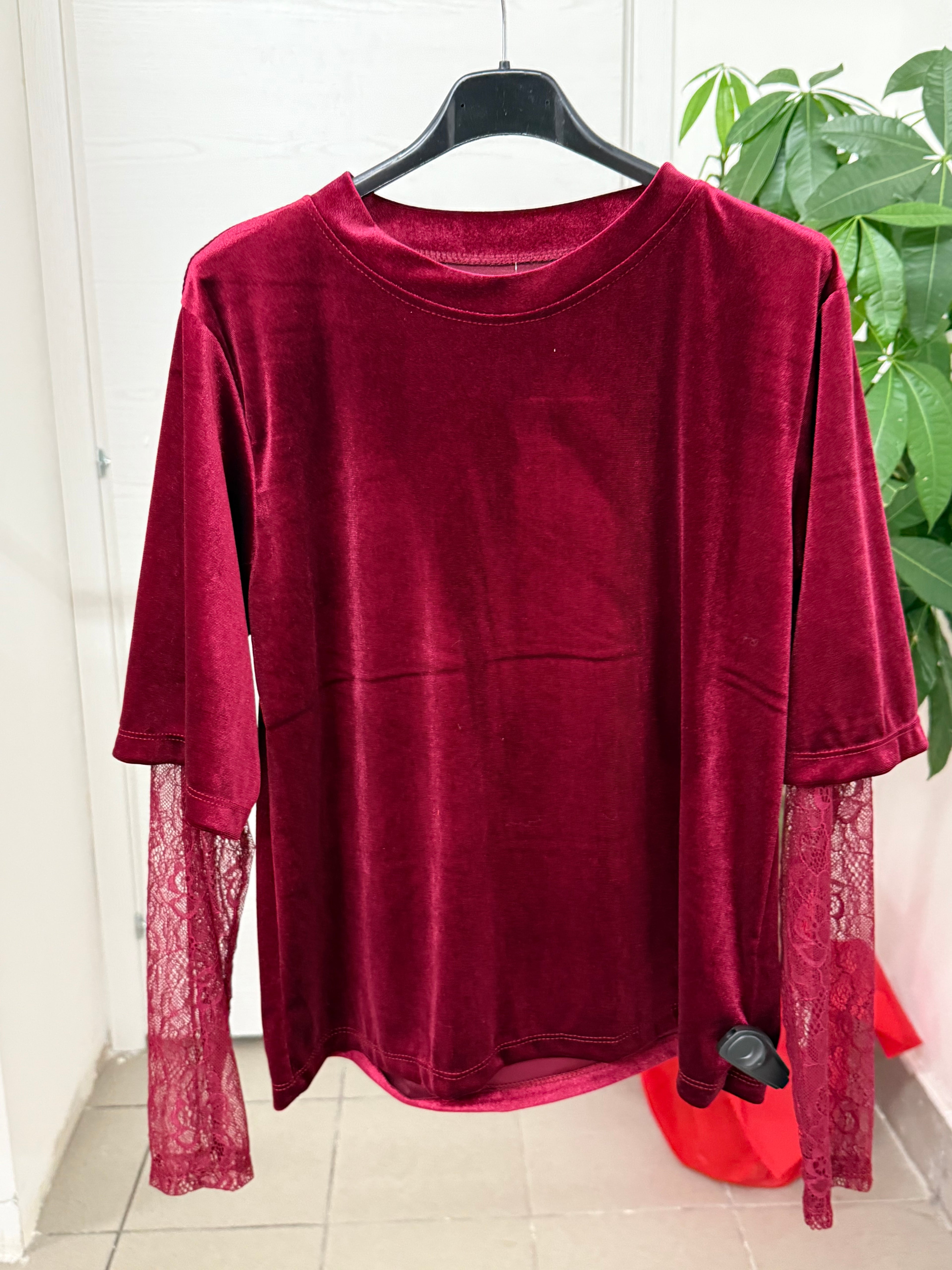 Maglietta in velluto con maniche in pizzo FGD MODA