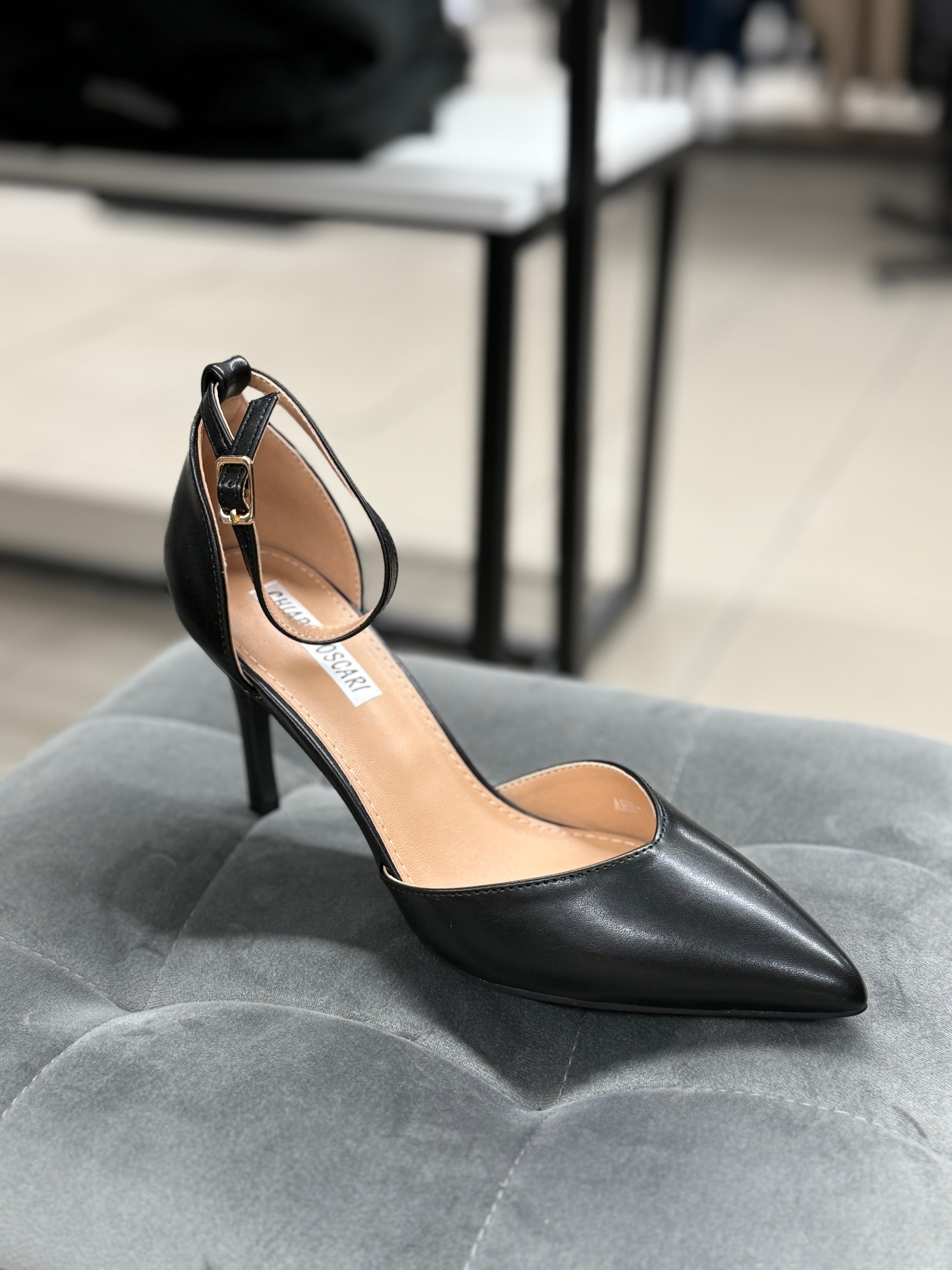 Décolleté con cinturino tacco 8cm