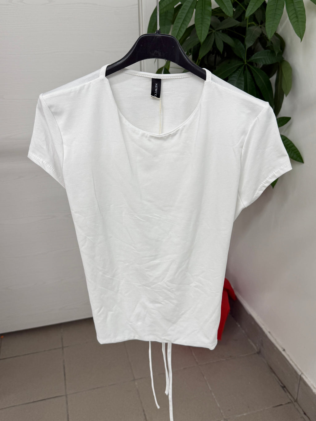 T-shirt in cotone con lacci sul retro FGD MODA