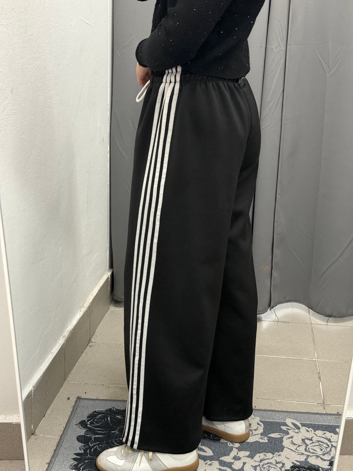 Pantaloni Tuta A Palazzo Con Strisce Laterali FGD MODA