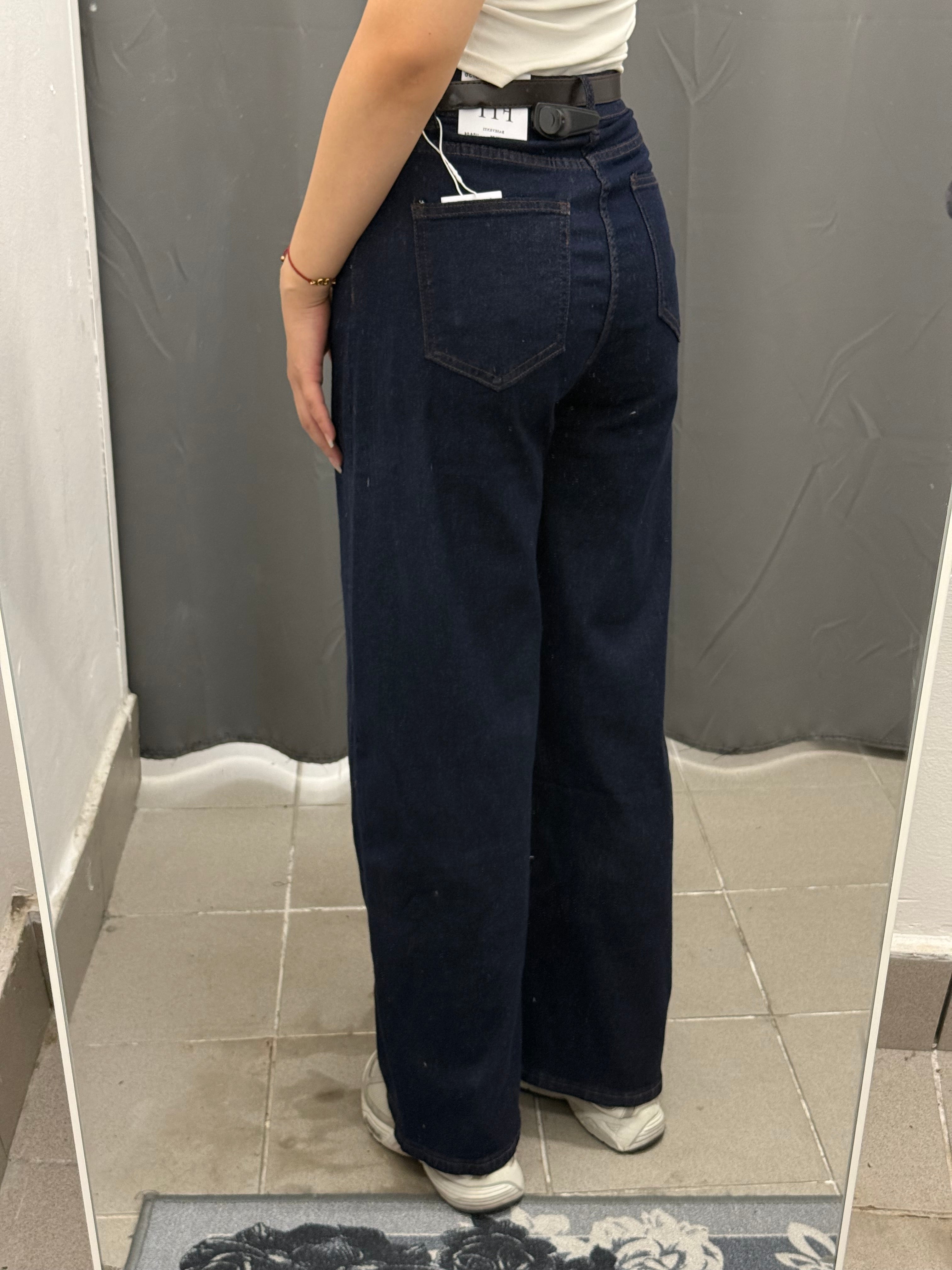 Jeans Balloon Lavaggio Zero con Cagnolino F32704 FGD MODA