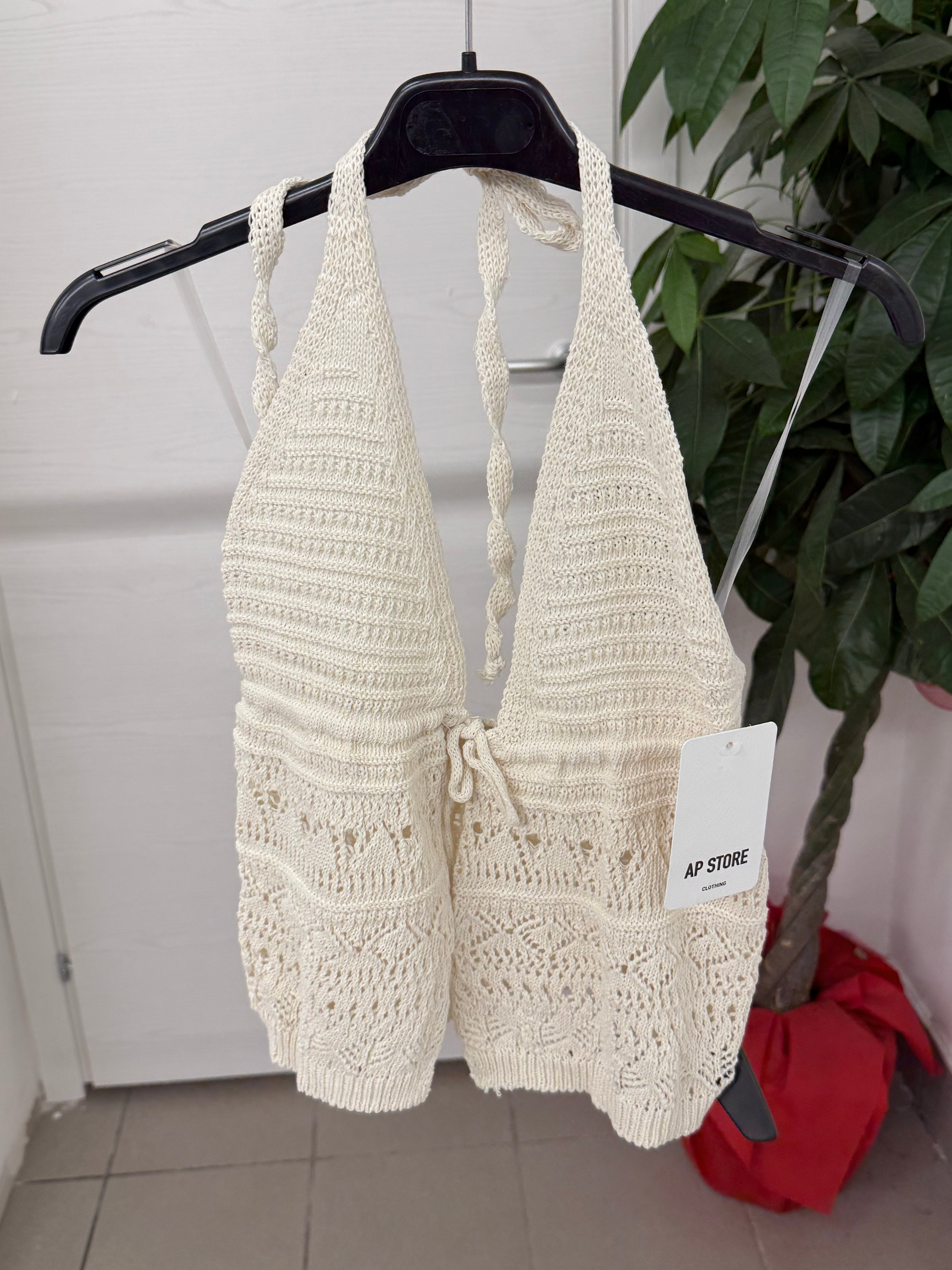 Top a Uncinetto con Collo Halter con Laccio Frontale FGD MODA