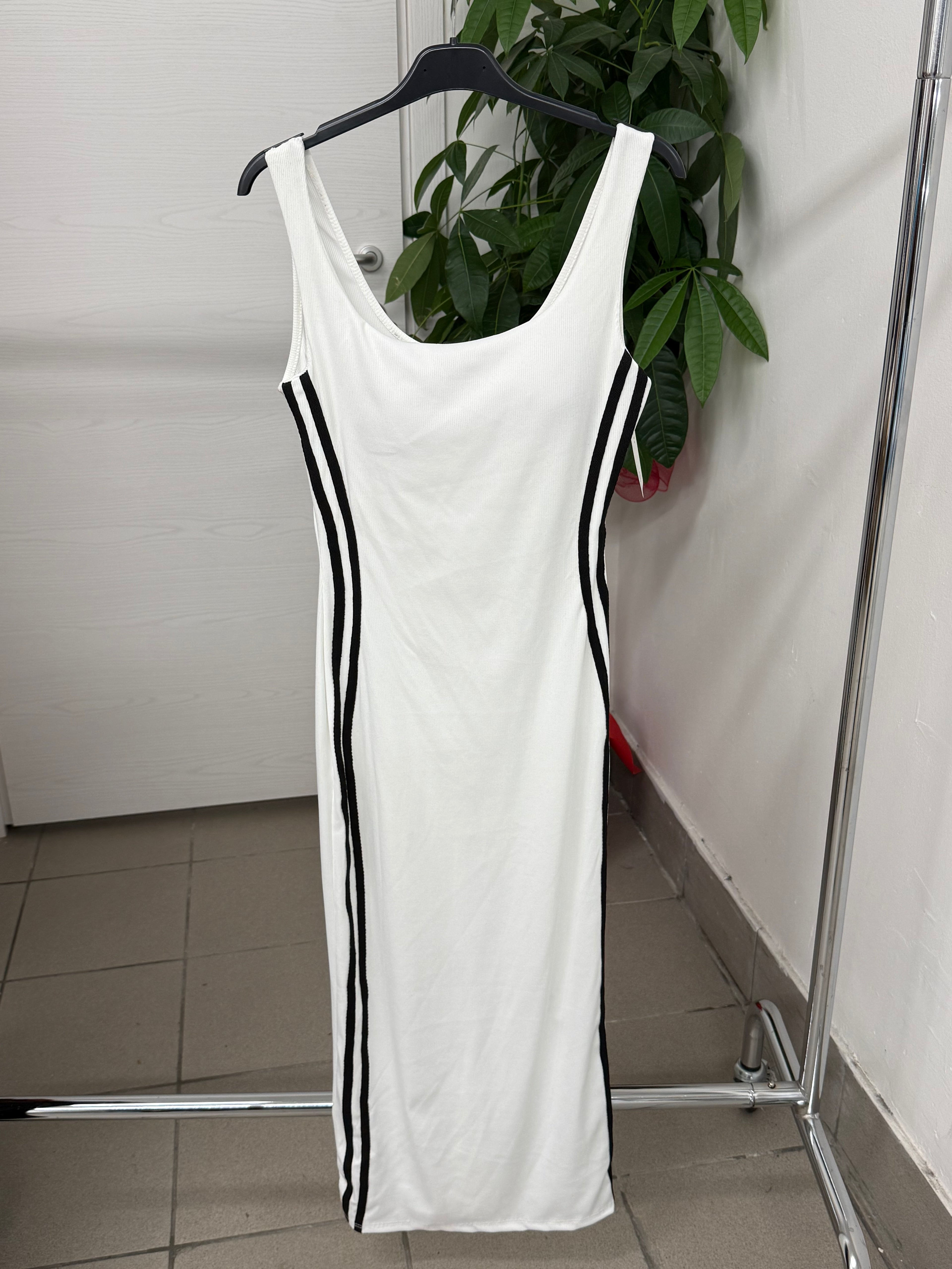 Abito lungo con strisce laterali FGD MODA
