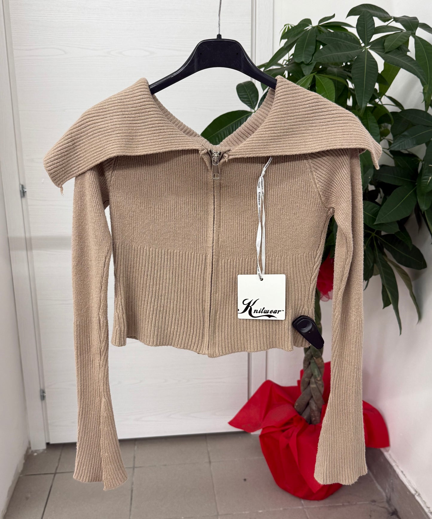 Felpa con zip crop fit FGD MODA