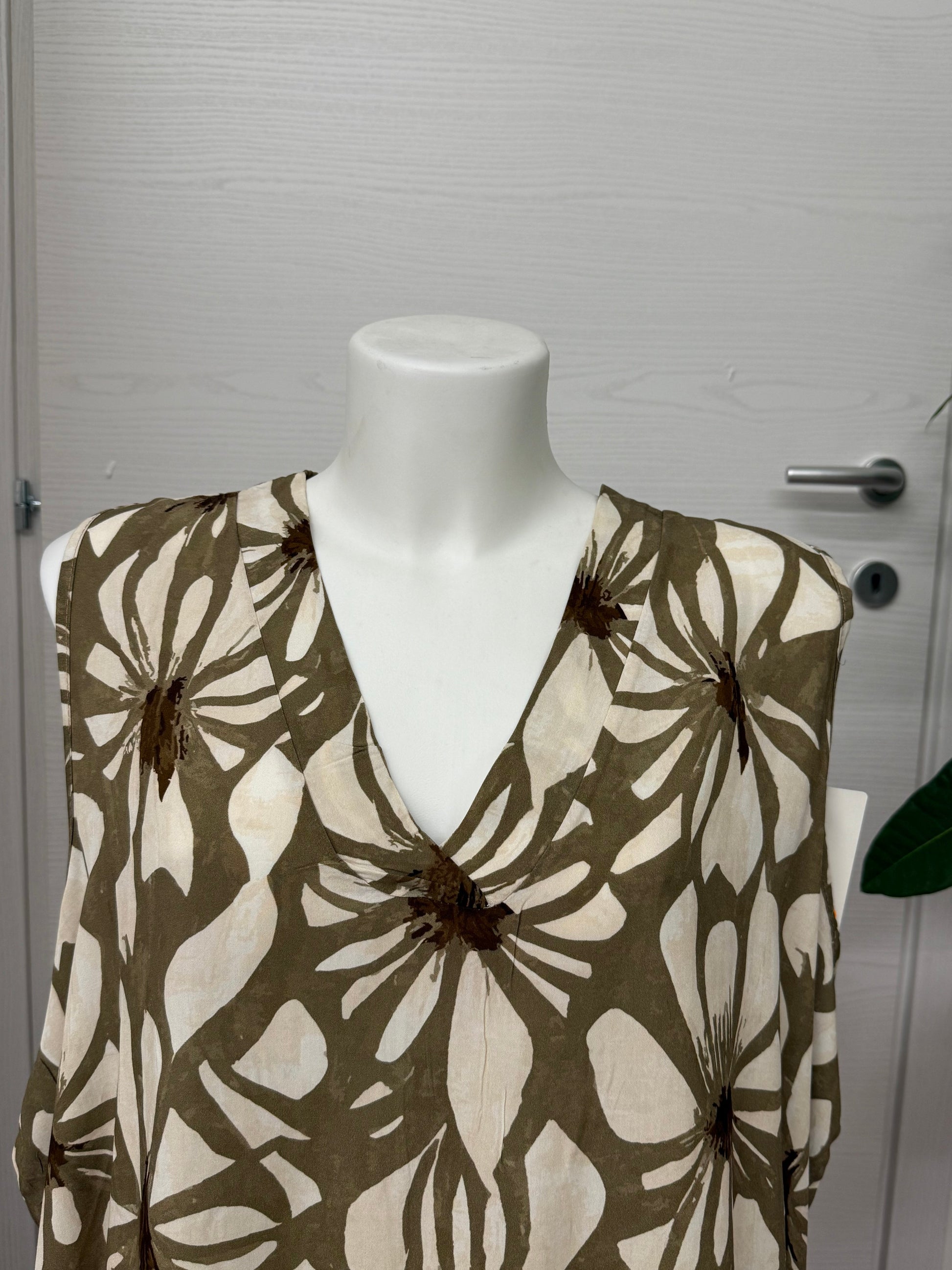 Canotta con fiori FGD MODA