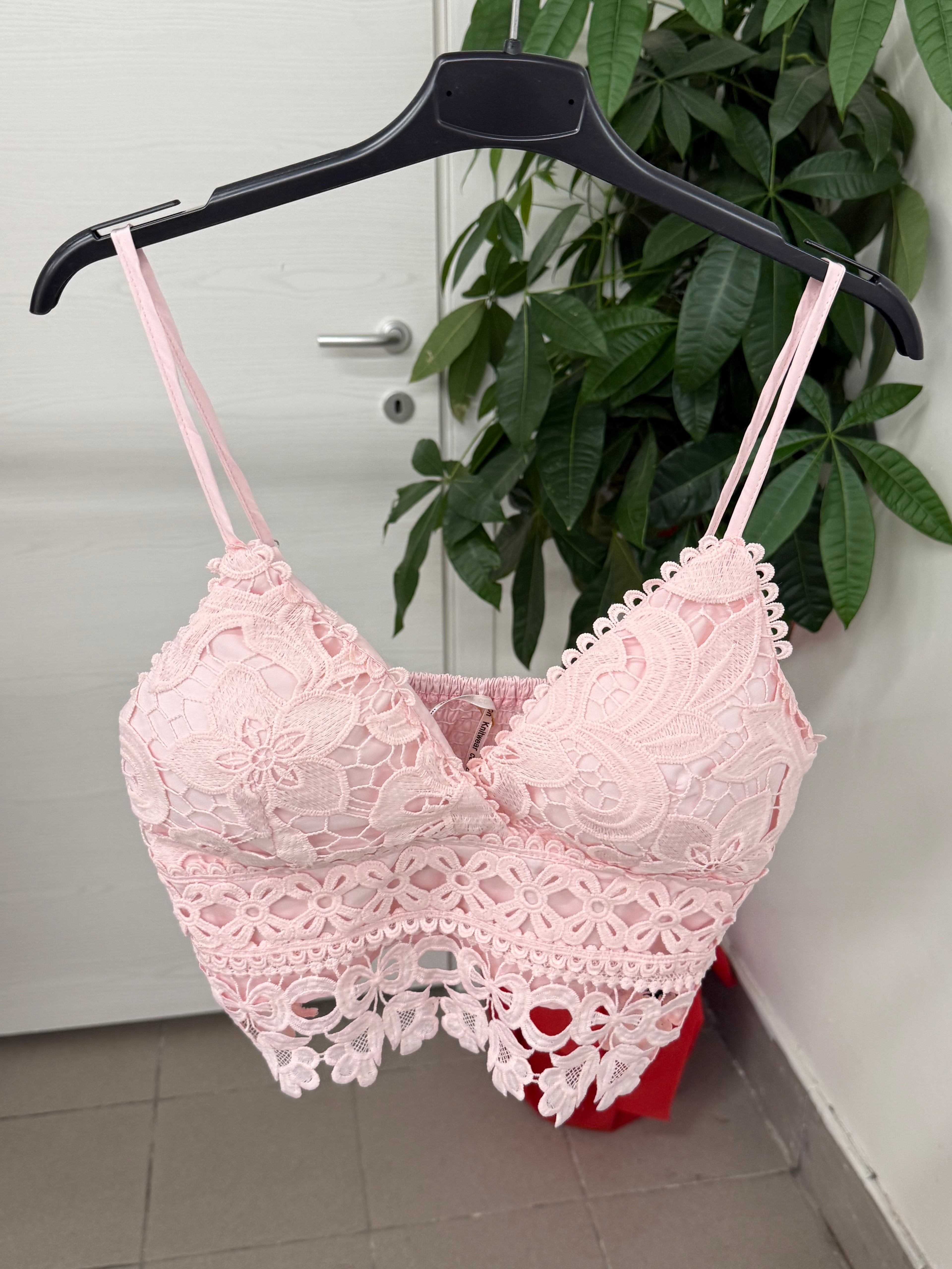 Top crop in pizzo con spalline regolabili FGD MODA