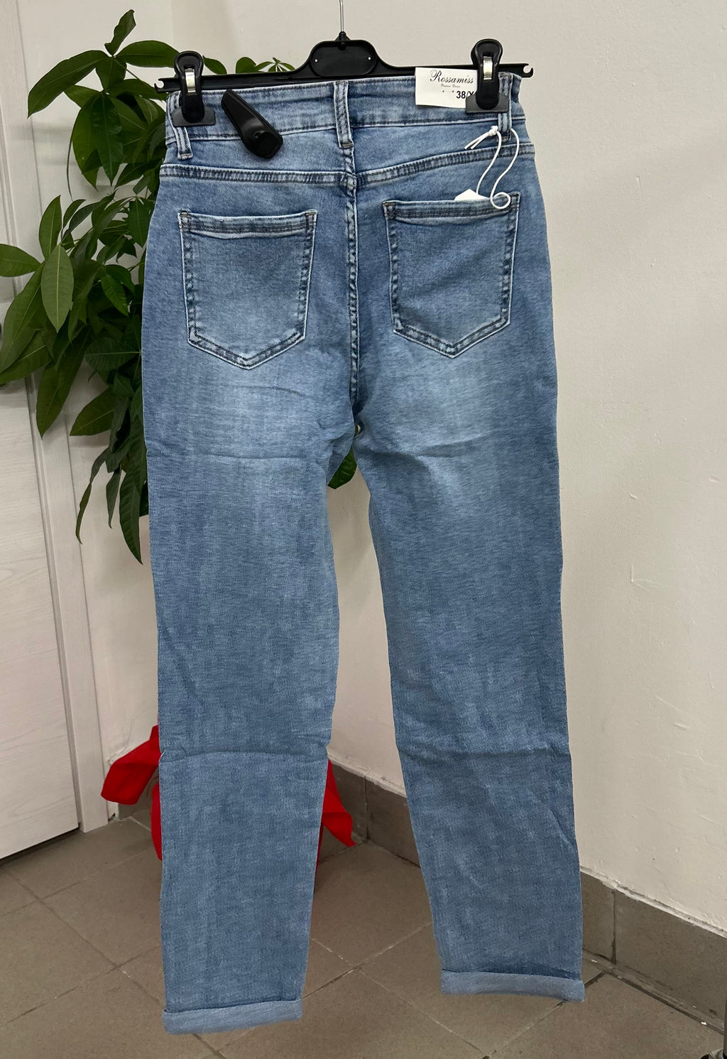 Jeans mom fit lavaggio chiaro FGD MODA