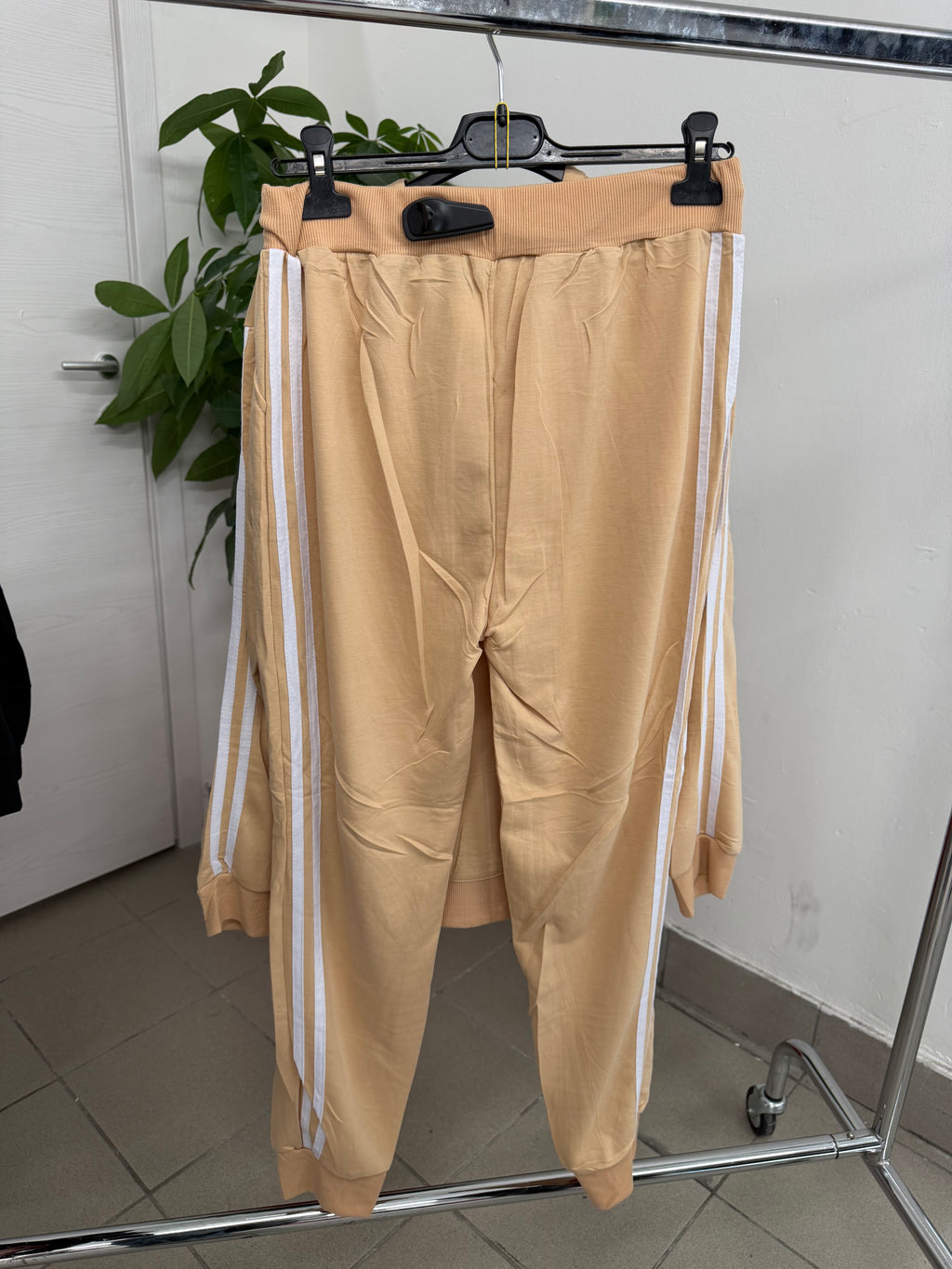 Coordinato felpa e pantalone tuta con i polsini FGD MODA