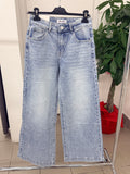 Jeans wide leg con fiocchi ricamati e brillantini FGD MODA