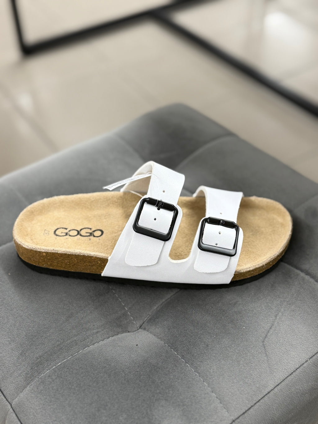 Ciabatta in ecopelle con fibbie D17-2 FGD MODA