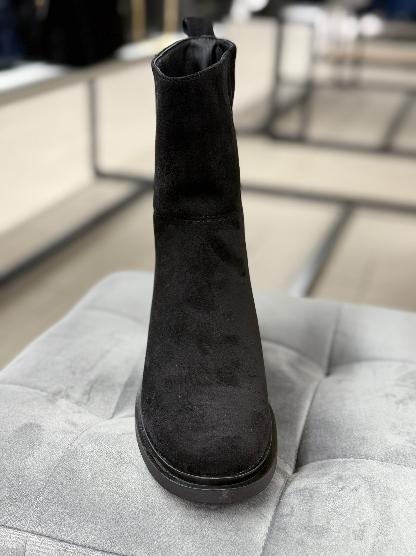 Stivali in camoscio tacco 8cm