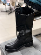 Stivali in ecopelle con cinte FGD MODA