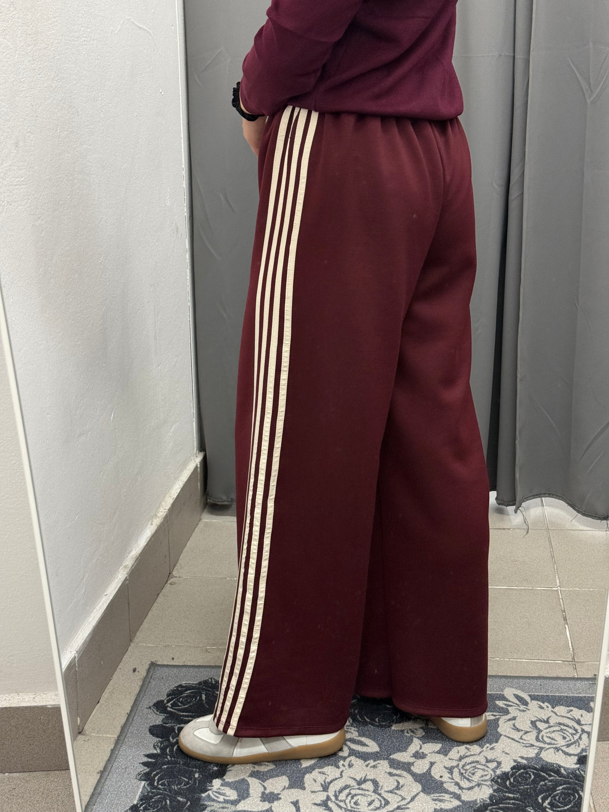 Pantaloni Tuta A Palazzo Con Strisce Laterali FGD MODA