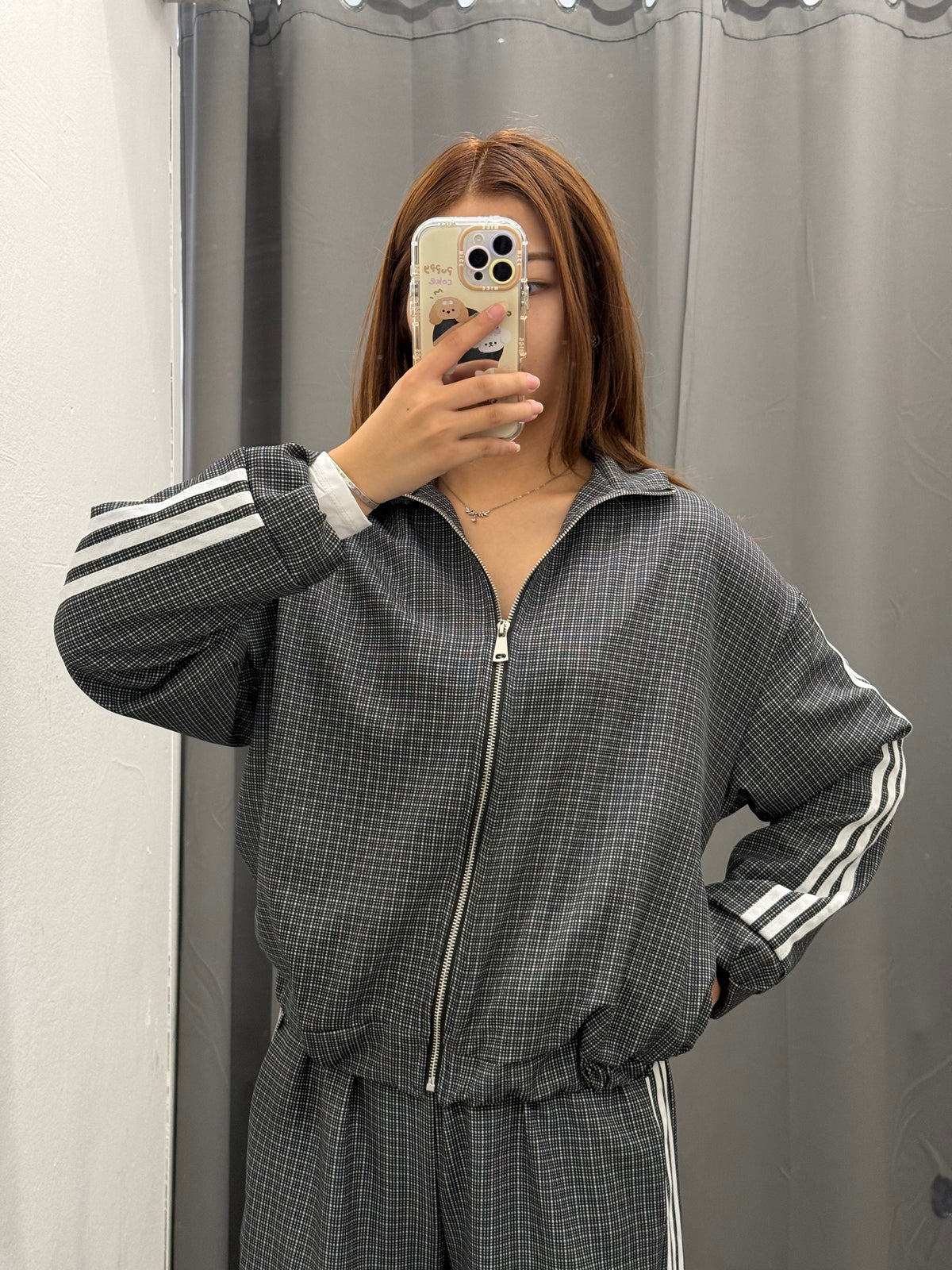 Set Coordinato A Quadretti Giacca Con Zip E Pantaloni A Palazzo Con Strisce Laterali FGD MODA