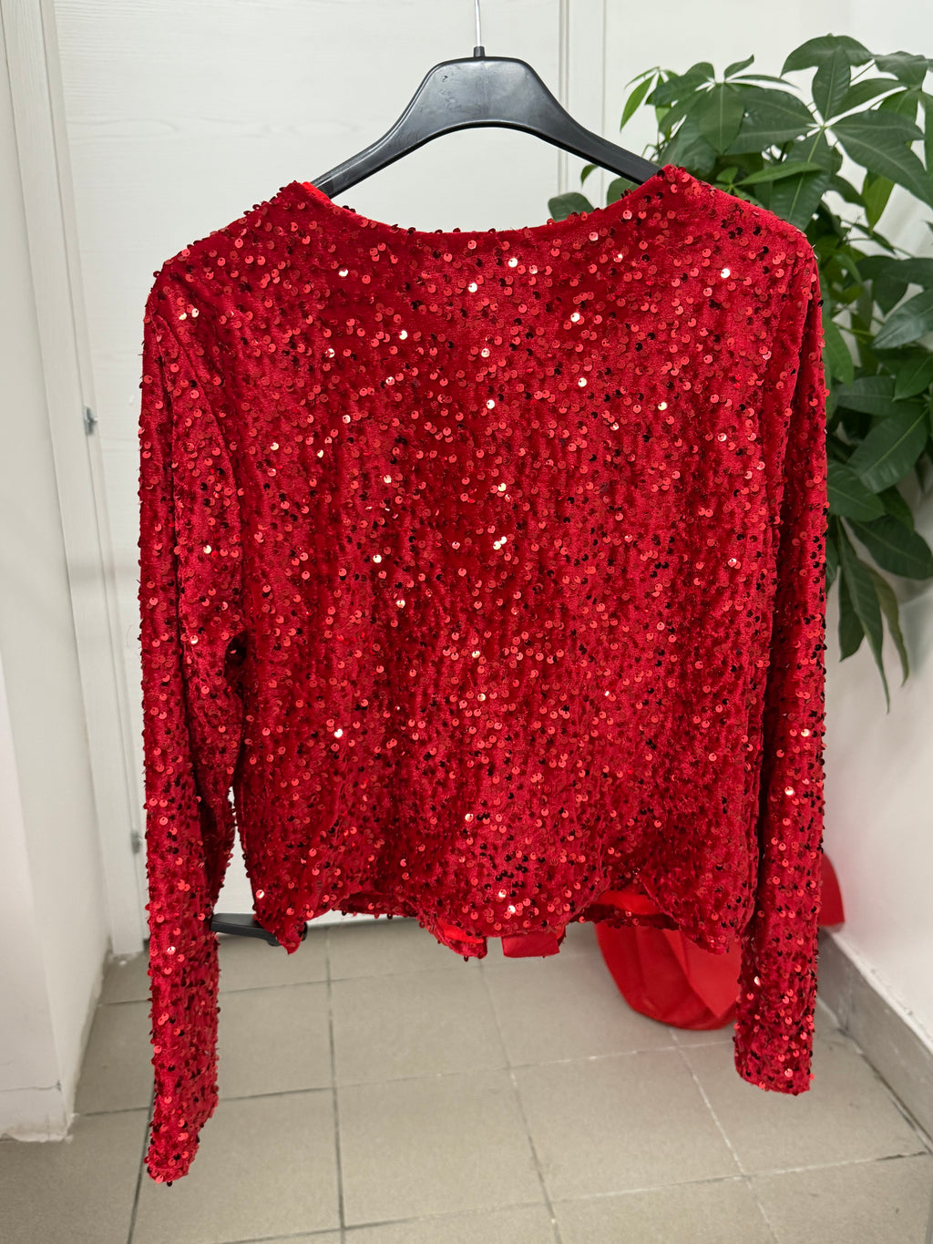 Giacca in velluto con paillettes con chiusura a fiocchi FGD MODA