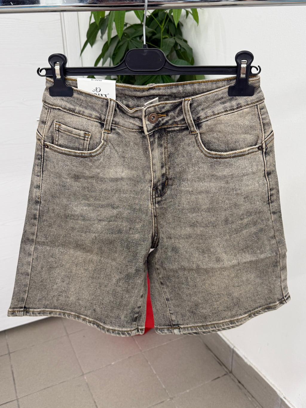 Bermuda con taschini brillantinati FGD MODA