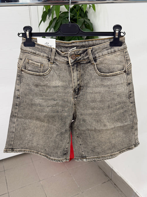 Bermuda con taschini brillantinati FGD MODA