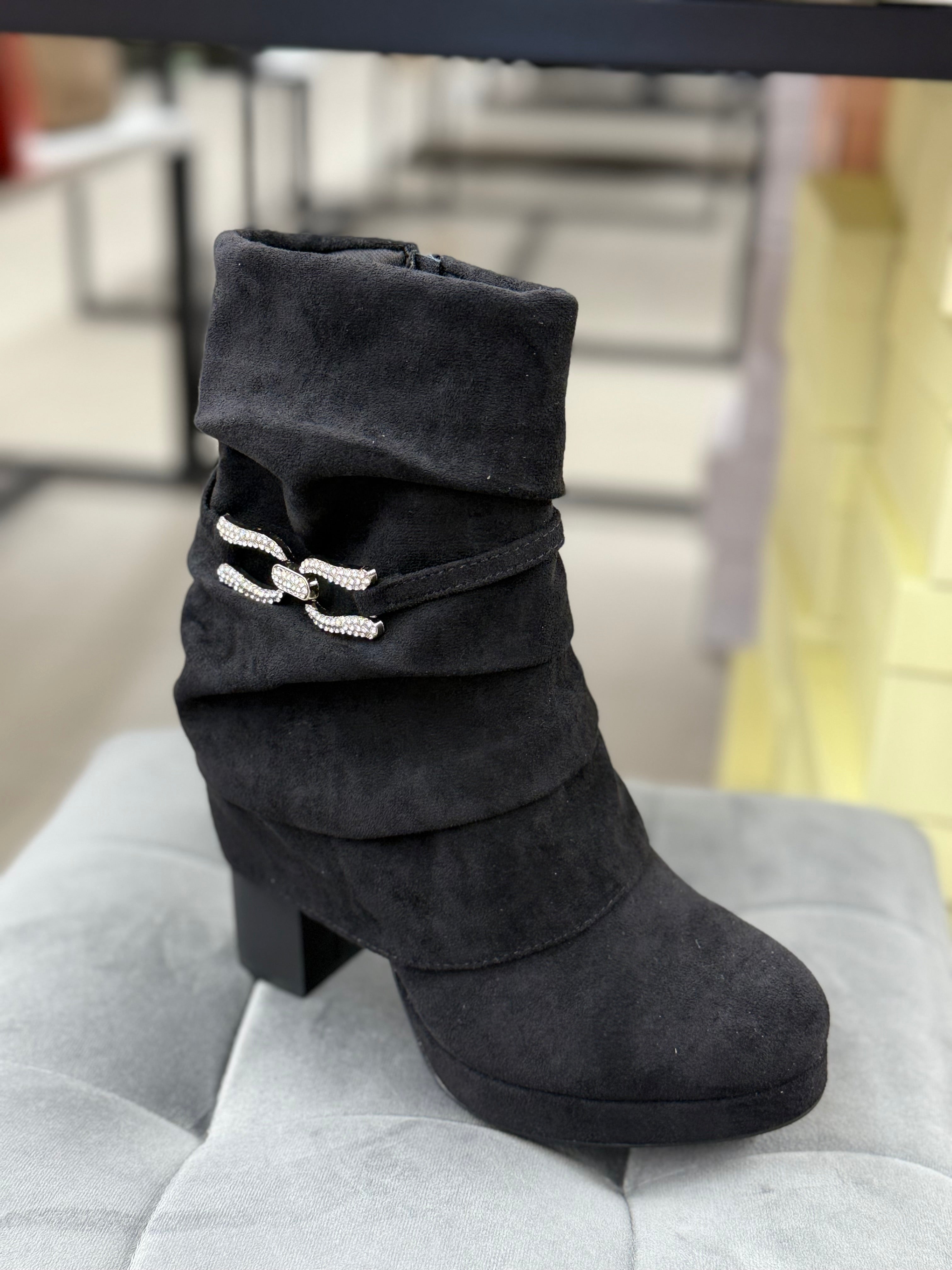 Stivali in camoscio con risvolto tacco 10cm FGD MODA