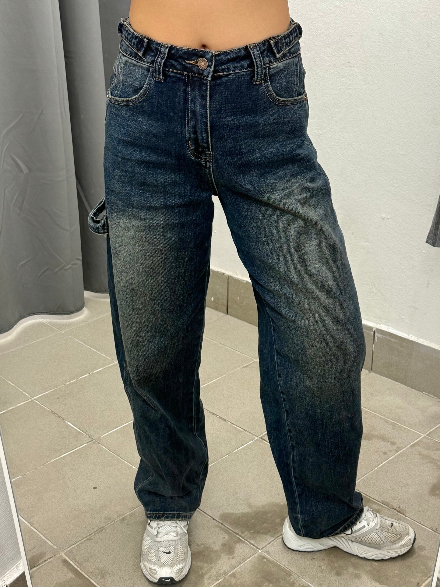 Jeans baggy con cinta stringi-vita FGD MODA