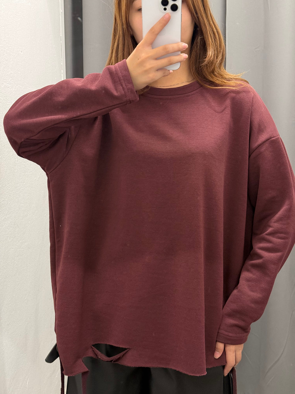 Felpa Garzata Over Fit Effetto Strappato Sul Bordo JUST WEST FGD MODA